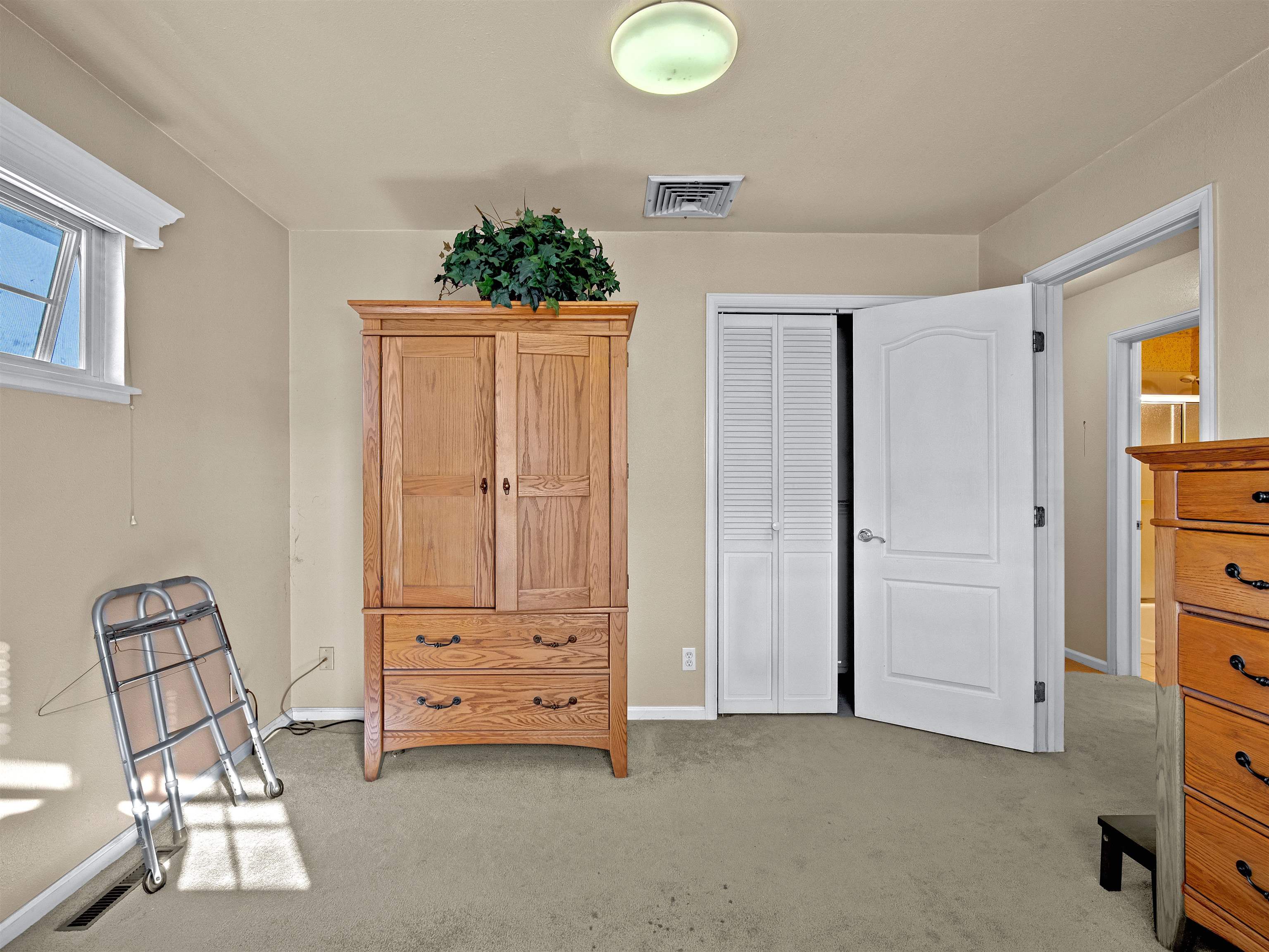 1551 17 Road