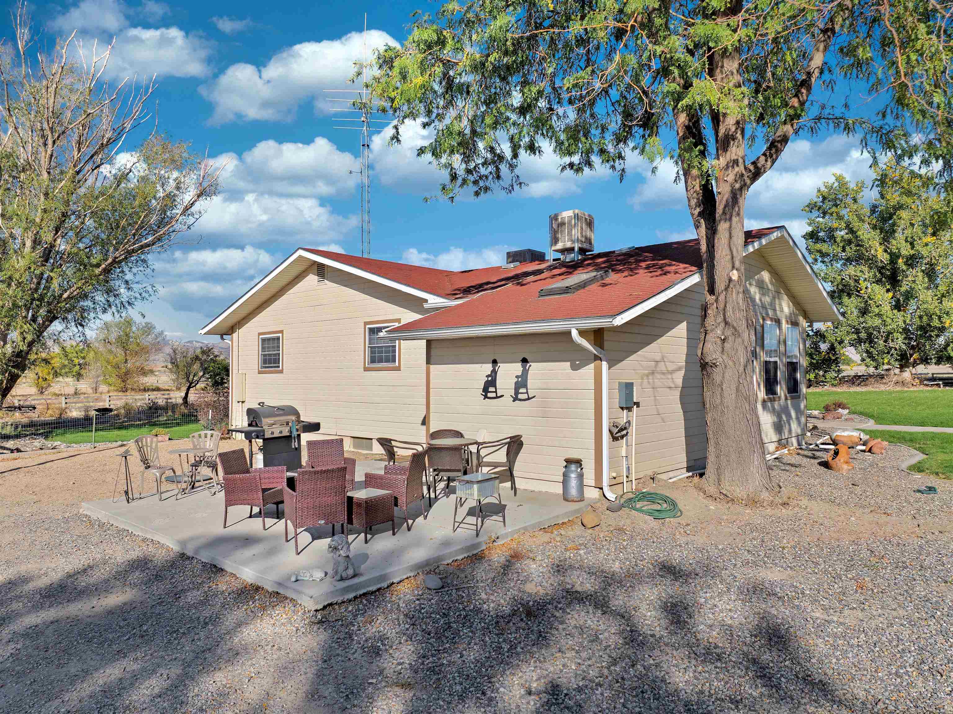 1551 17 Road