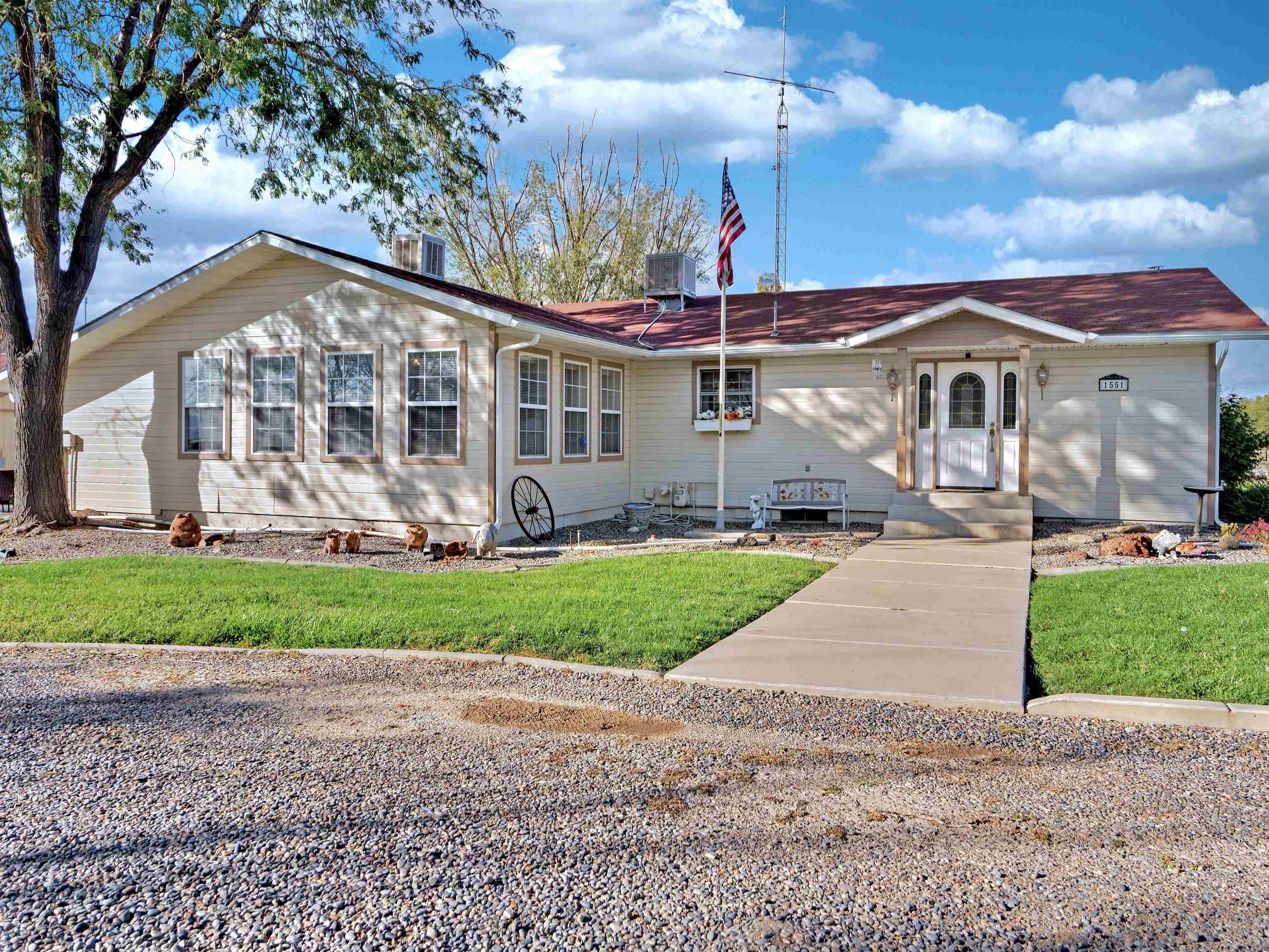 1551 17 Road