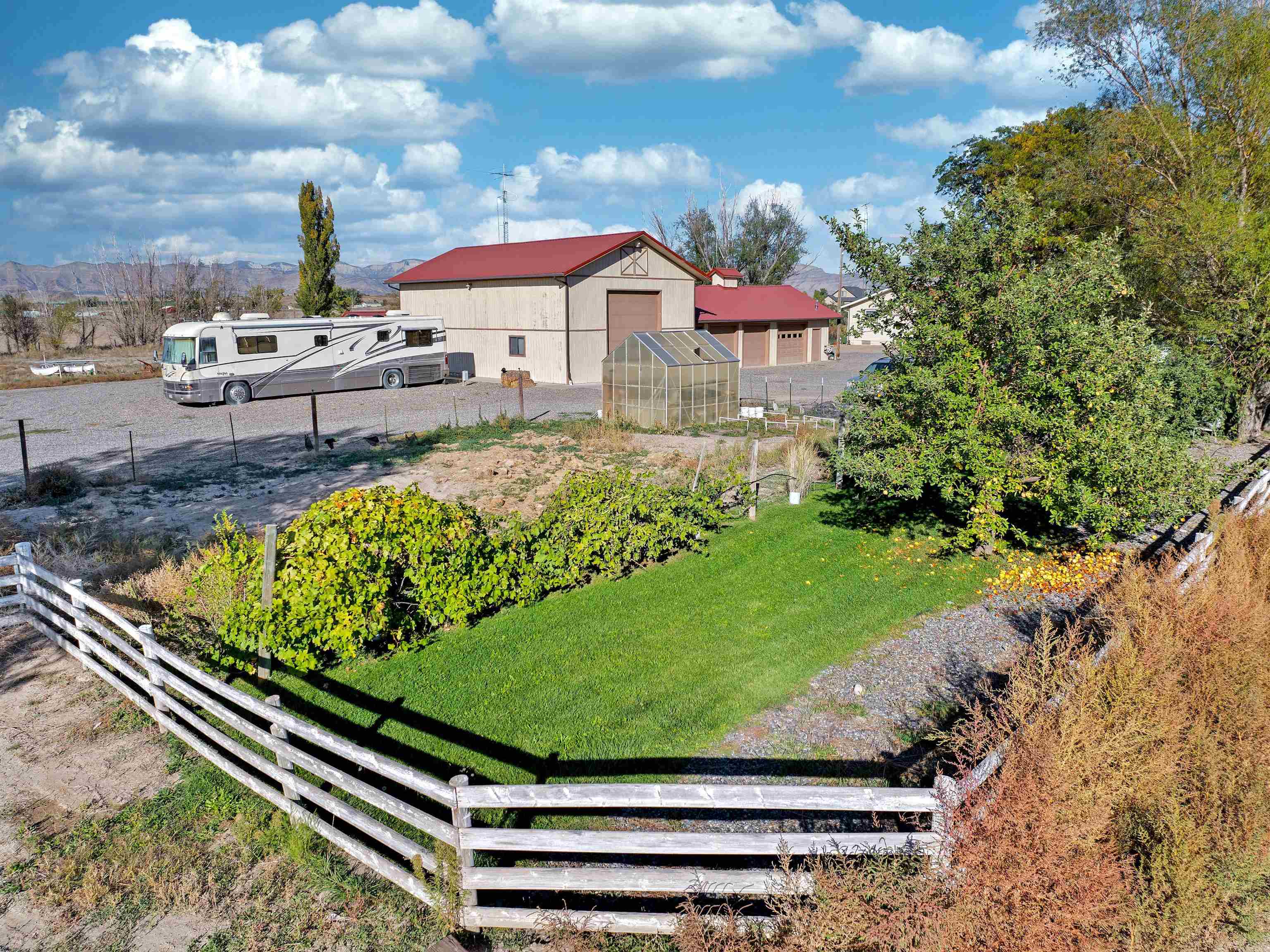 1551 17 Road