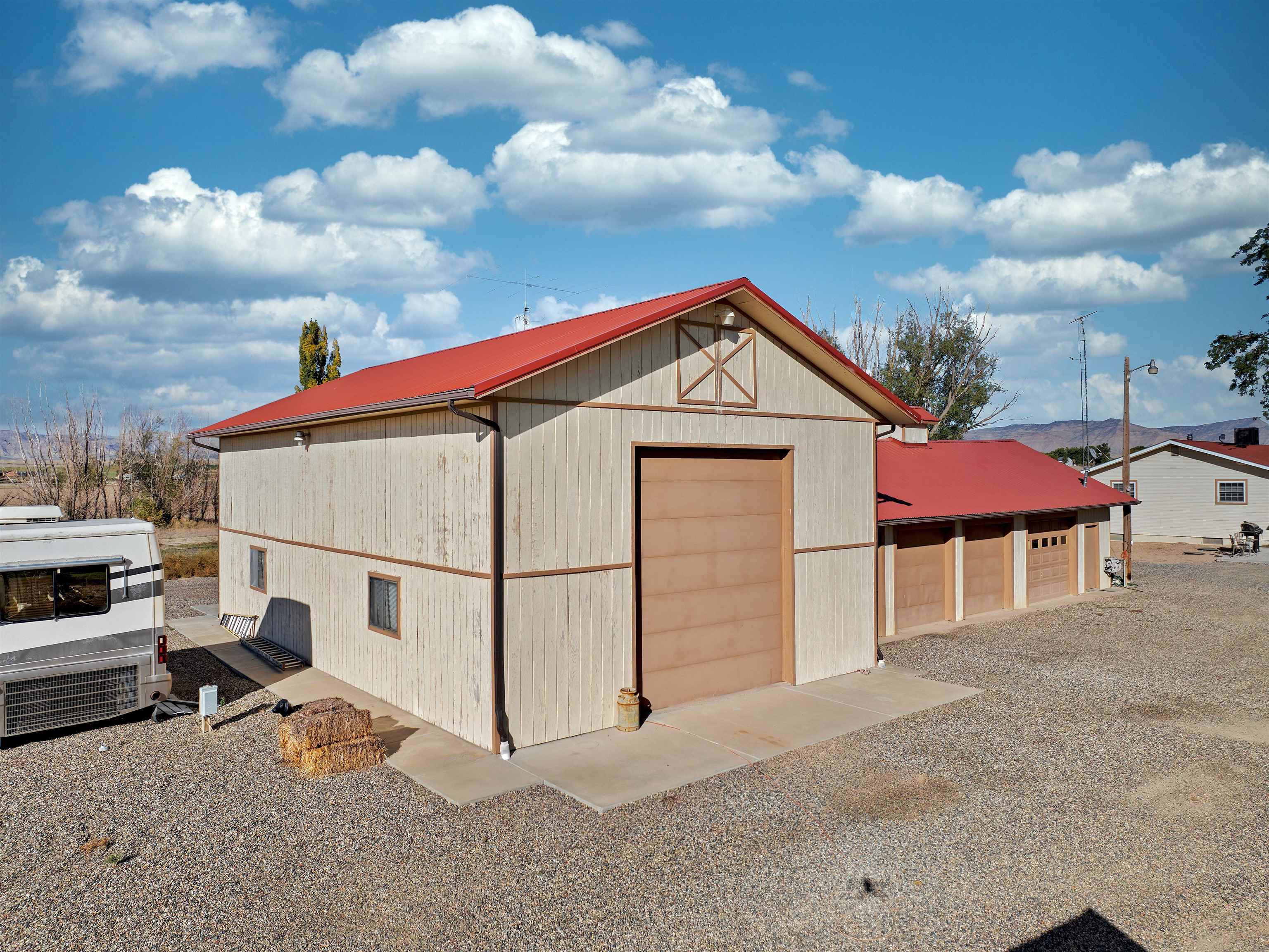 1551 17 Road