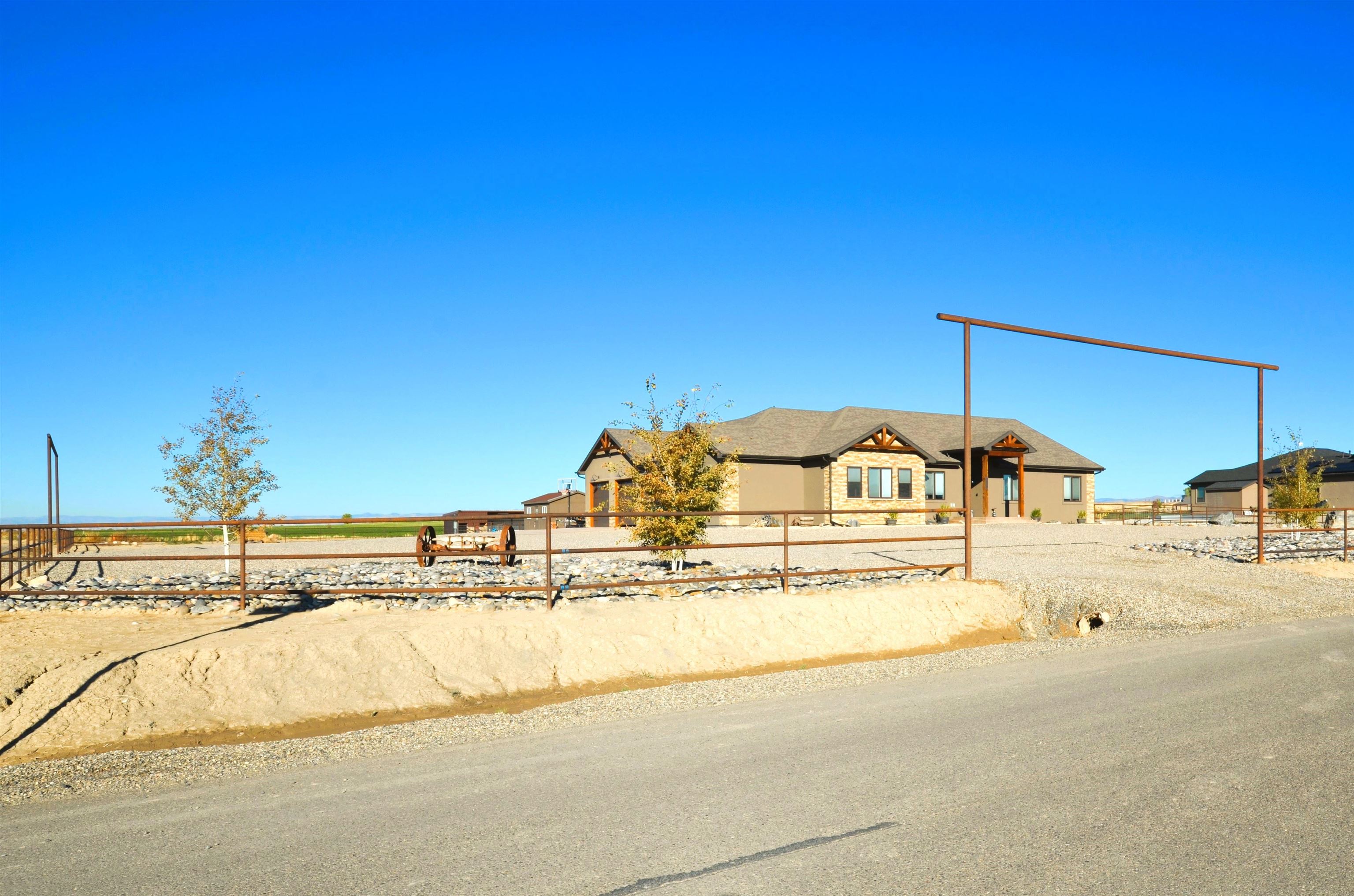 1641 Saddle Ring Court