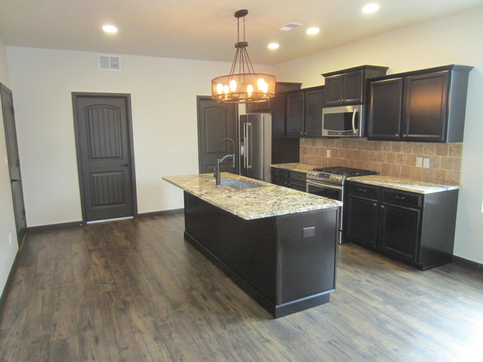 2499 Tiptop Avenue Unit: B