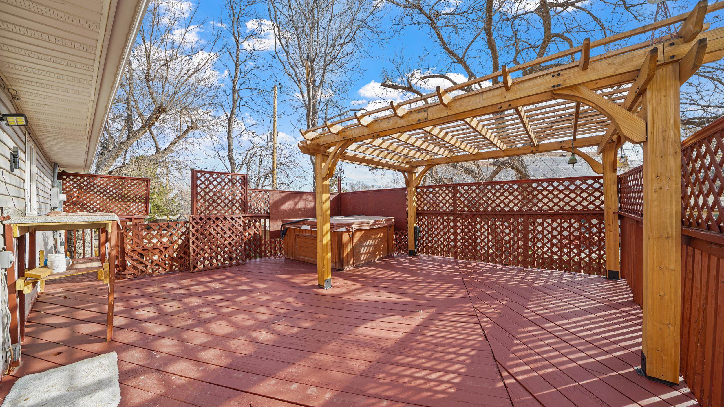 438 Bluebell Lane