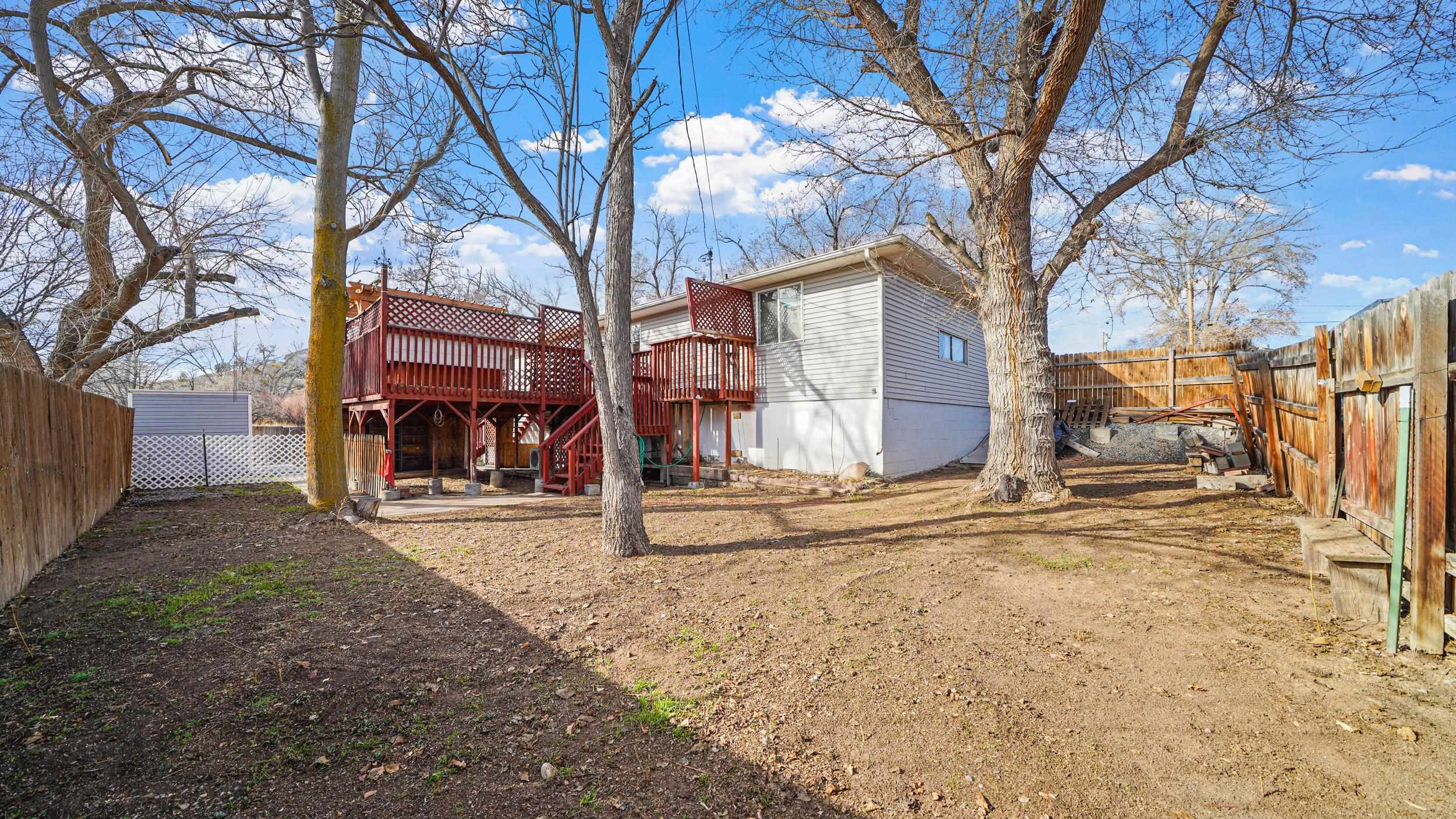 438 Bluebell Lane