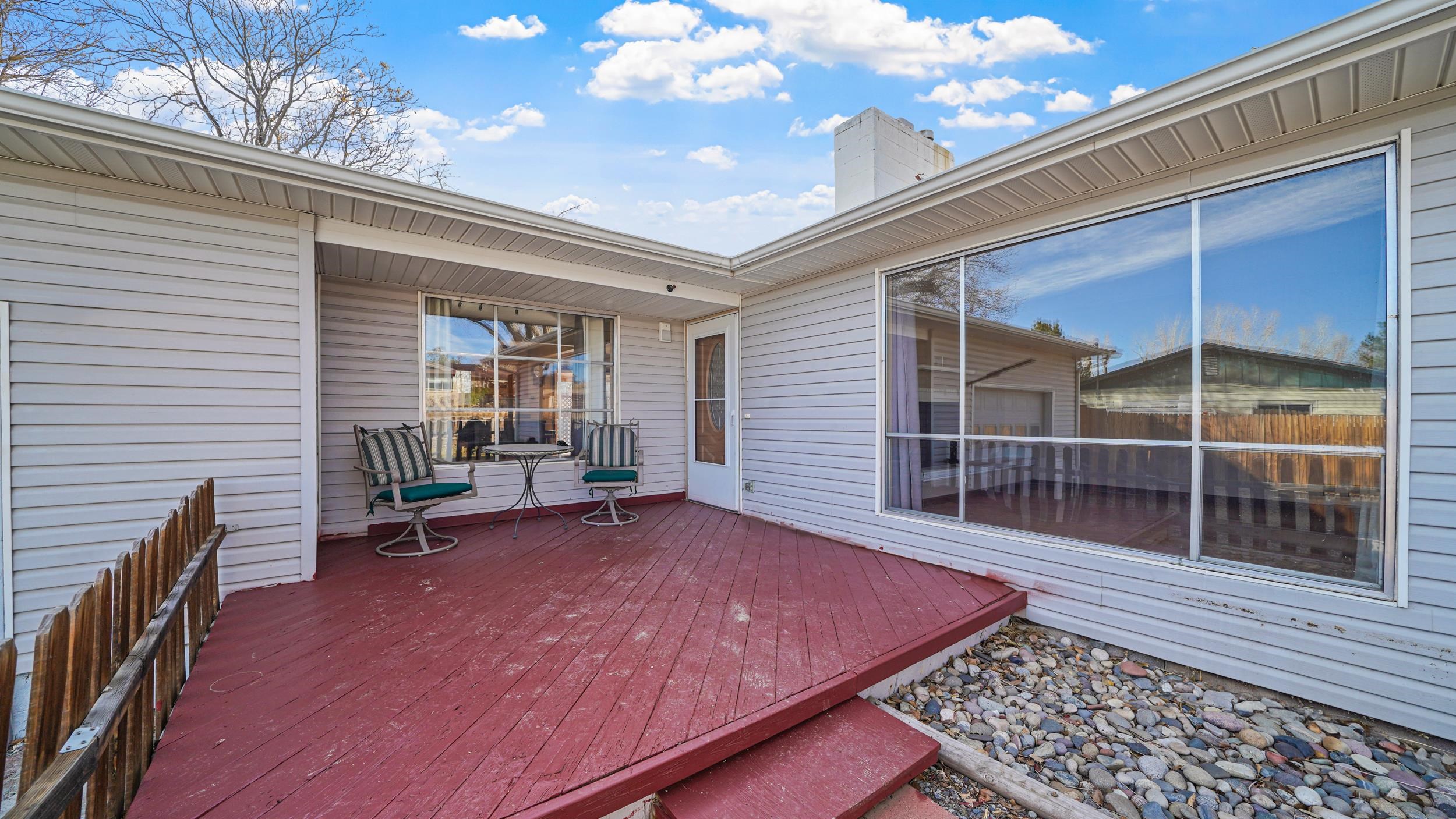 438 Bluebell Lane