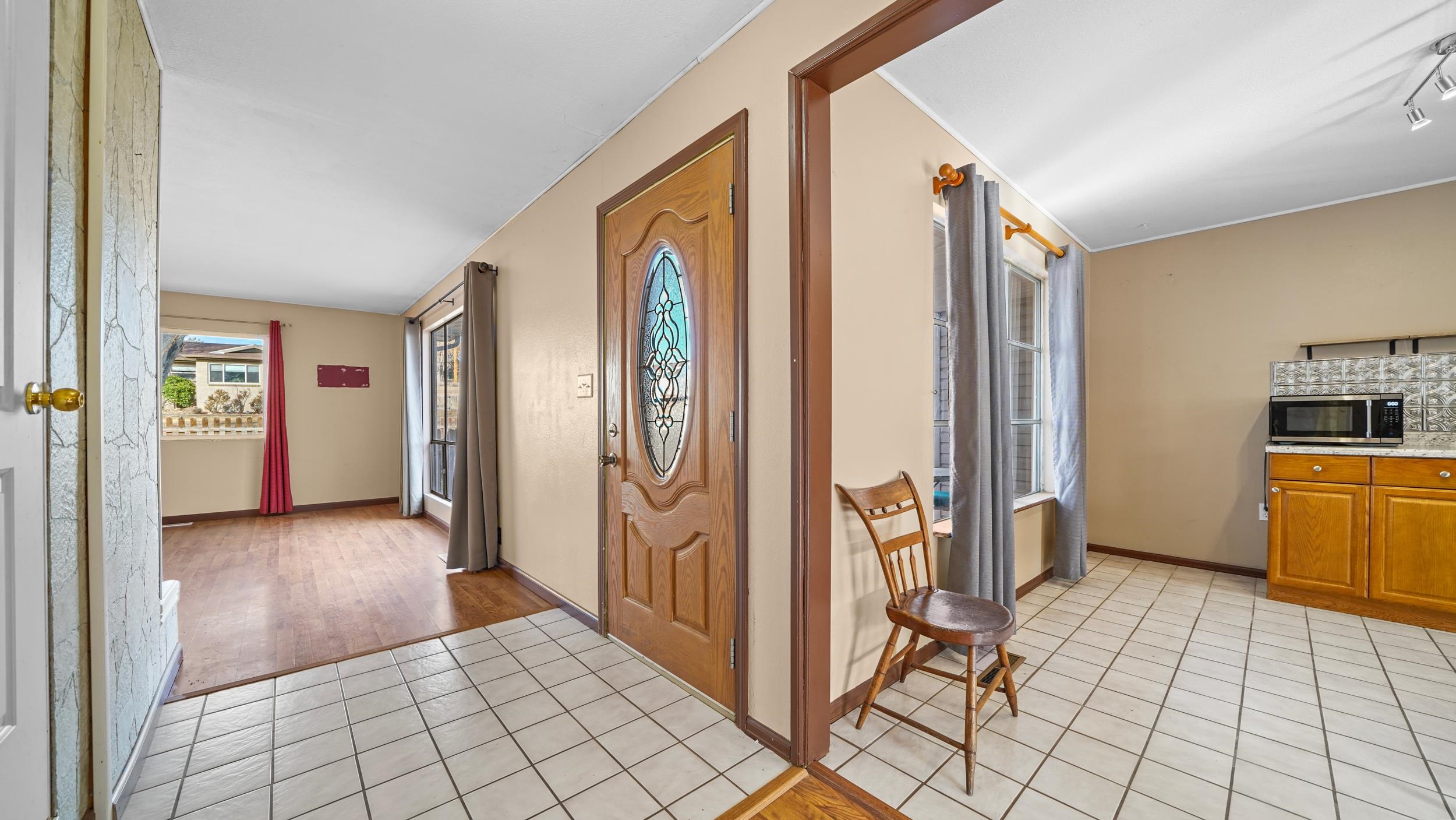 438 Bluebell Lane
