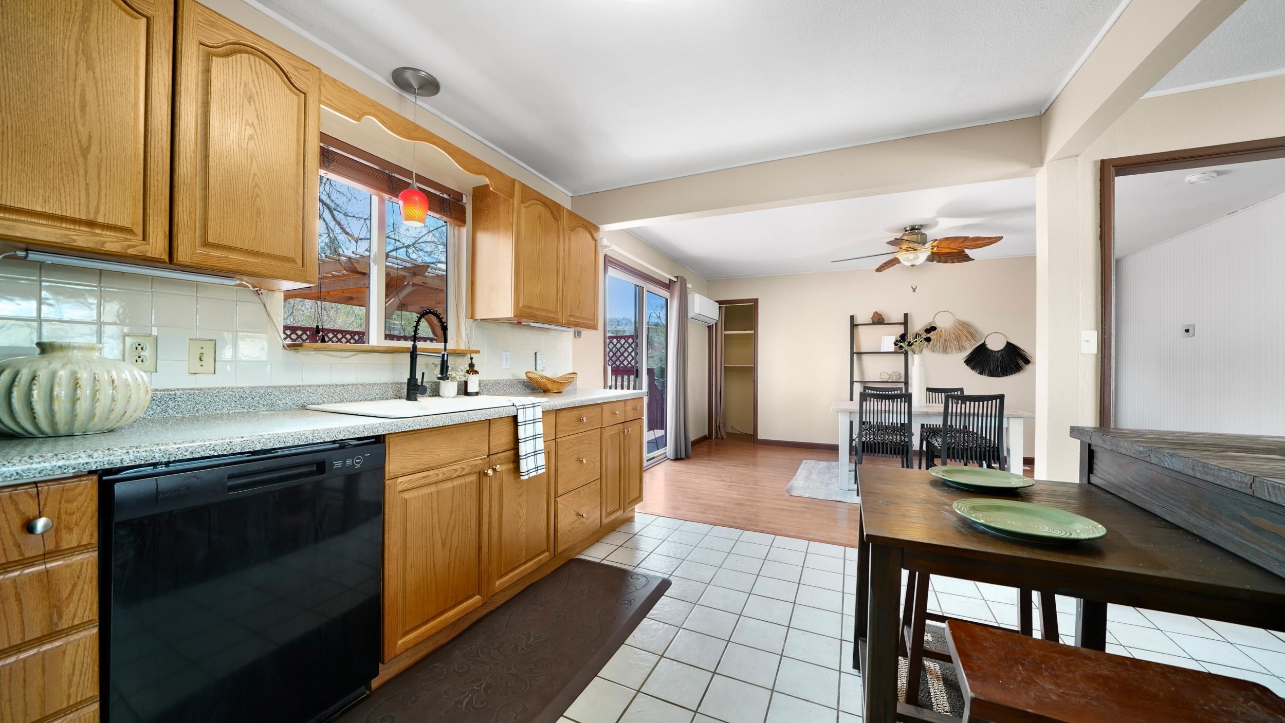 438 Bluebell Lane