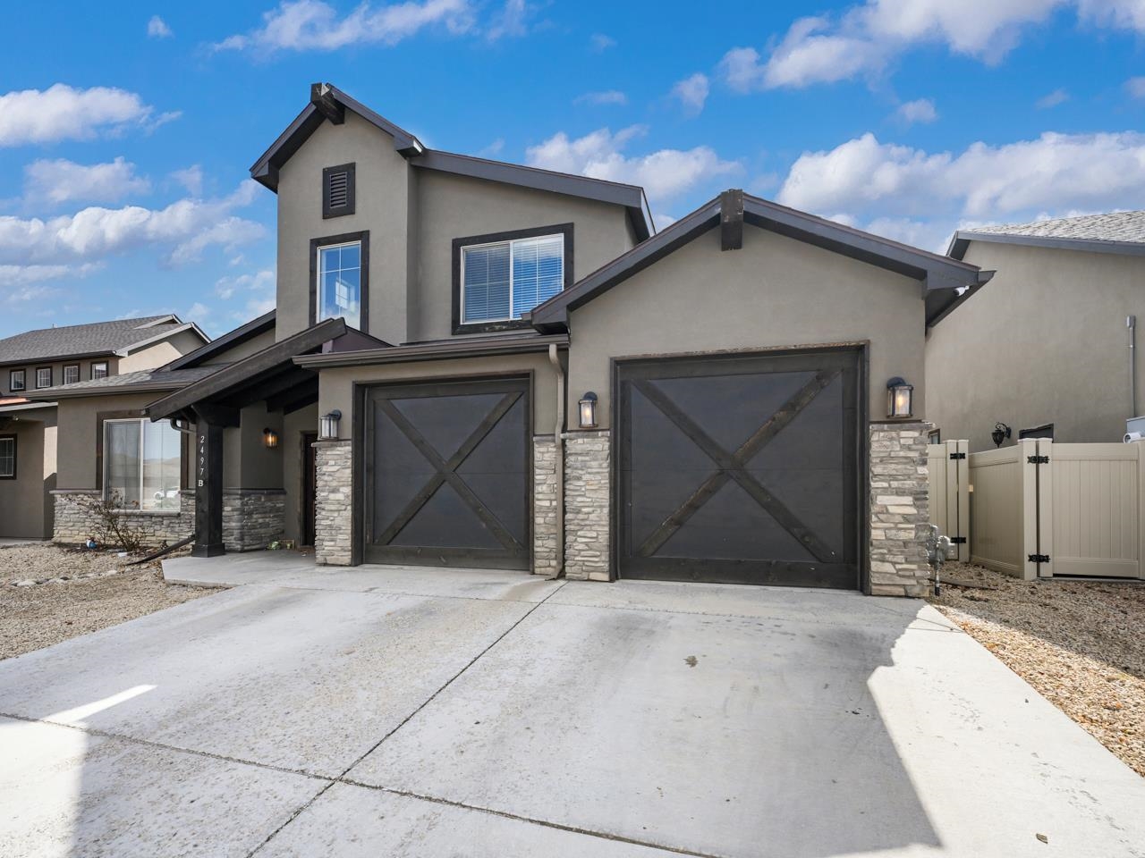 2497 Tiptop Avenue Unit: B