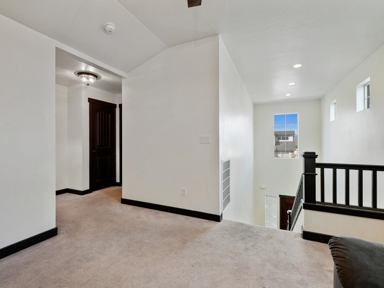 2497 Tiptop Avenue Unit: B