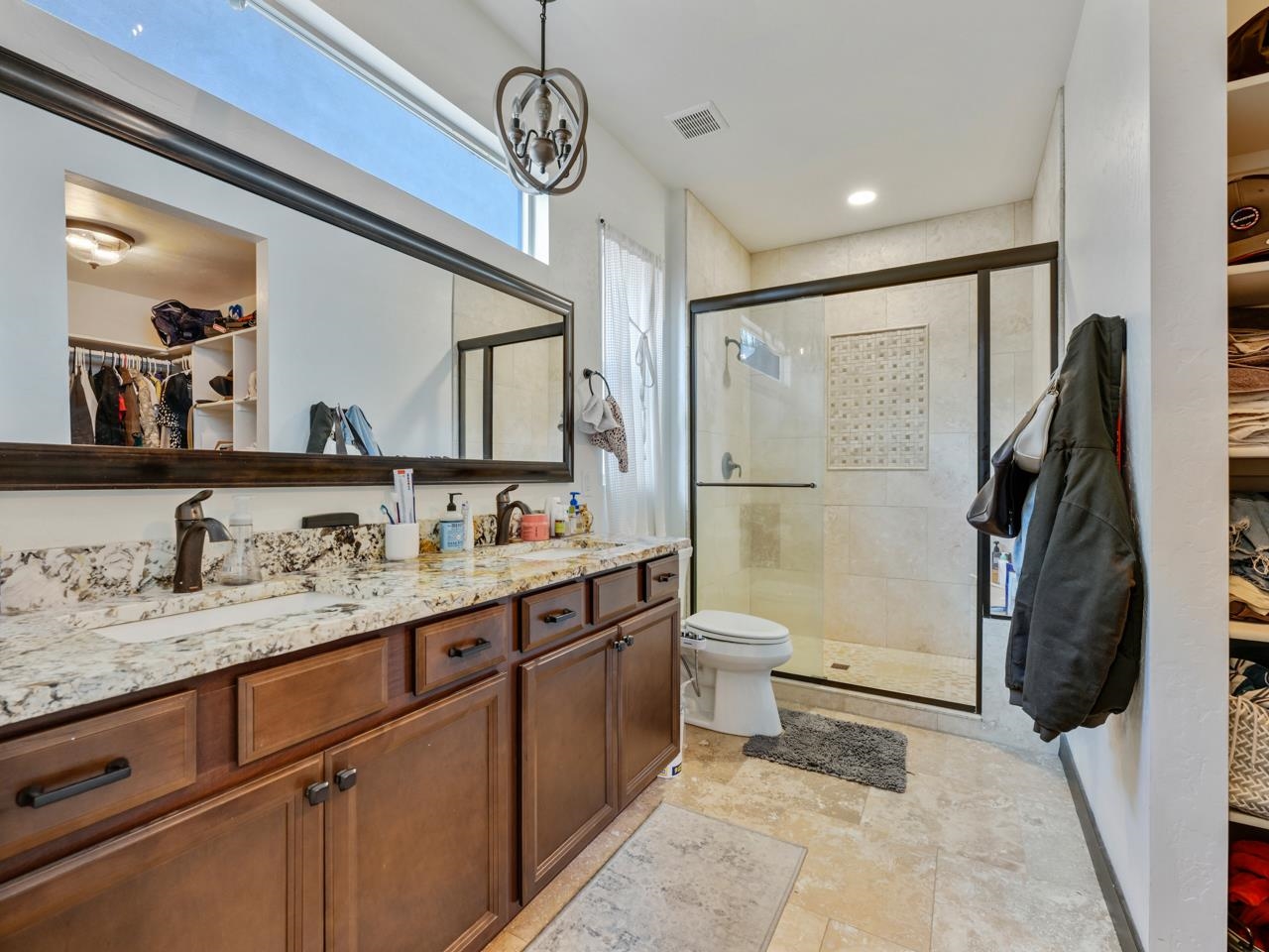 2497 Tiptop Avenue Unit: B