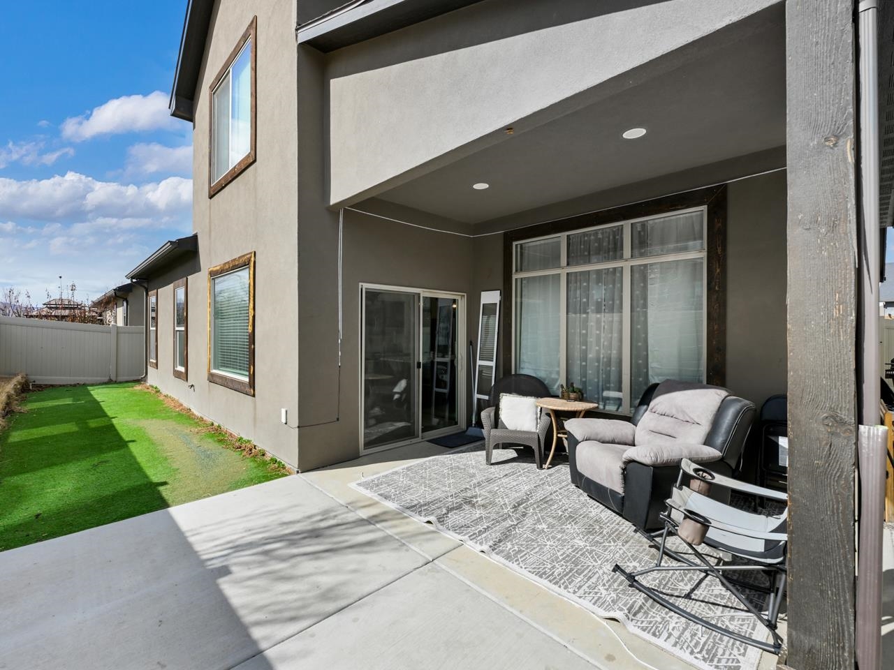 2497 Tiptop Avenue Unit: B