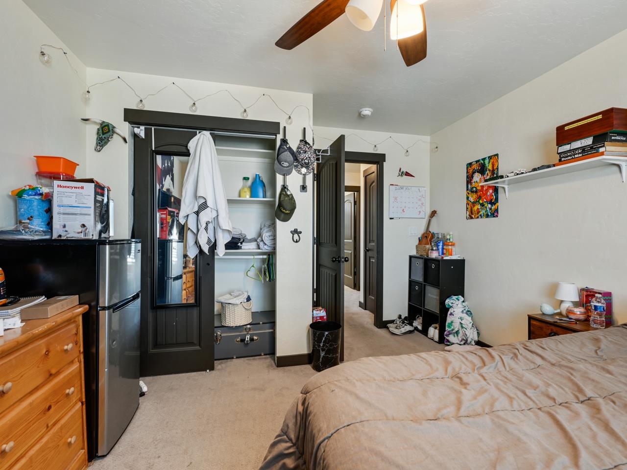 2497 Tiptop Avenue Unit: B