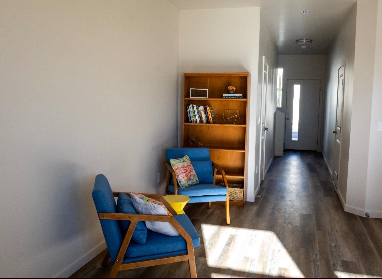 2781 Caspian Way Unit: B
