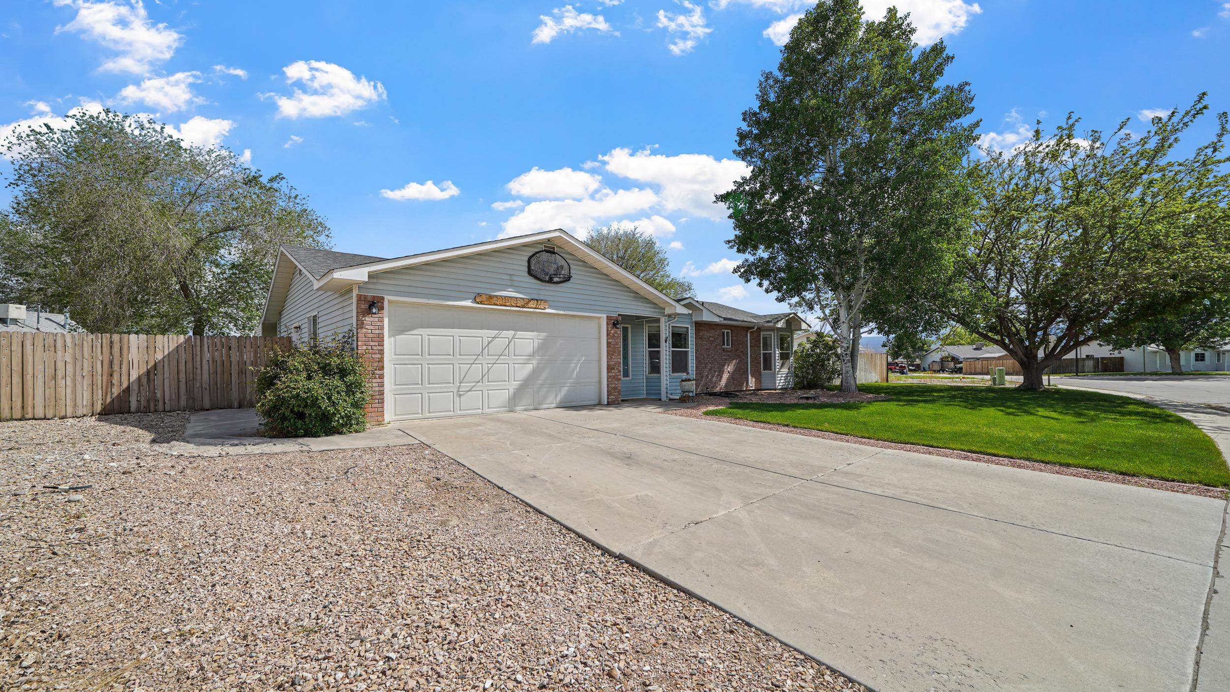 414 Ridge Trail