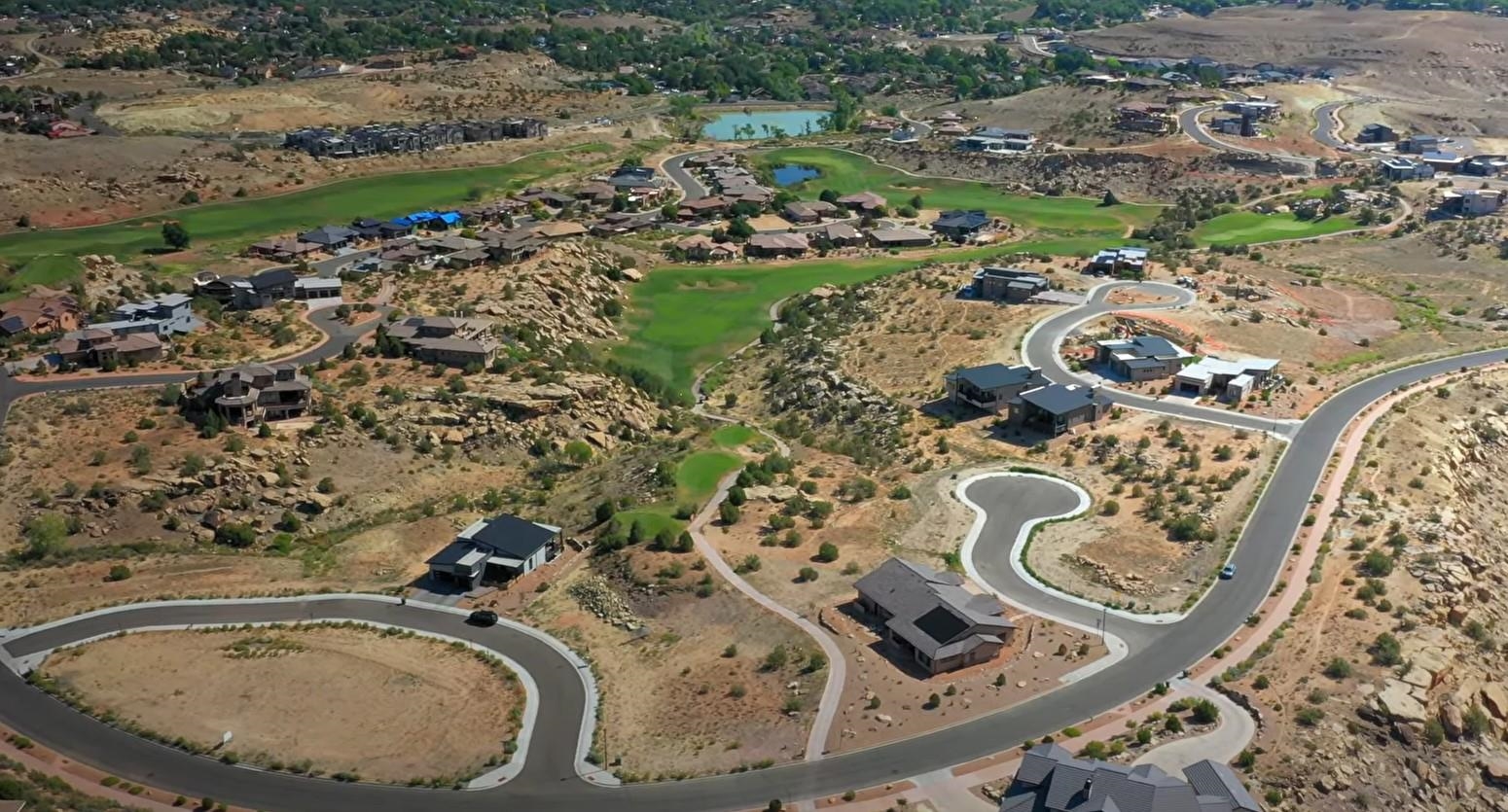 302 Meridian Loop