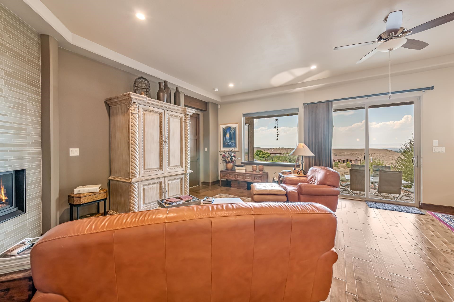 355 W Ridges Boulevard
