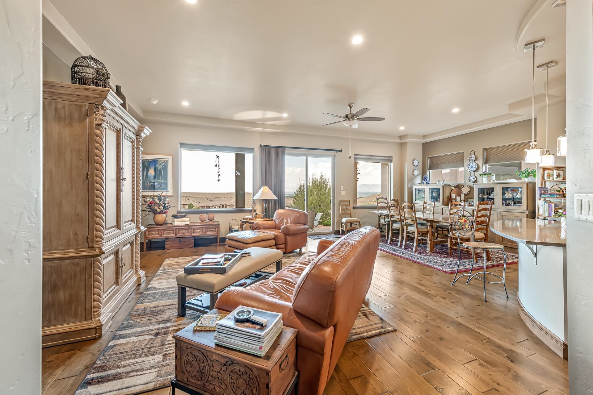 355 W Ridges Boulevard