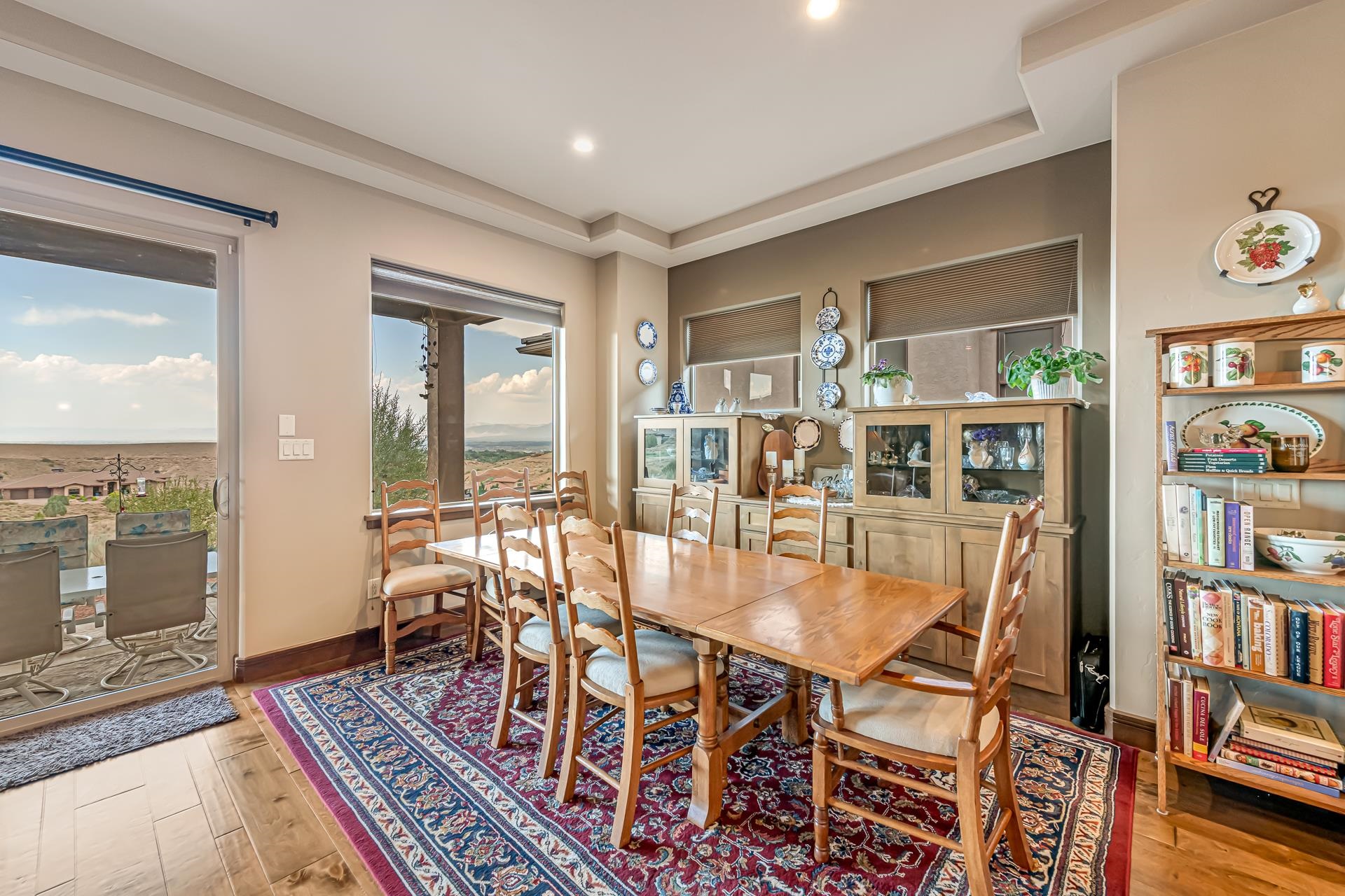 355 W Ridges Boulevard