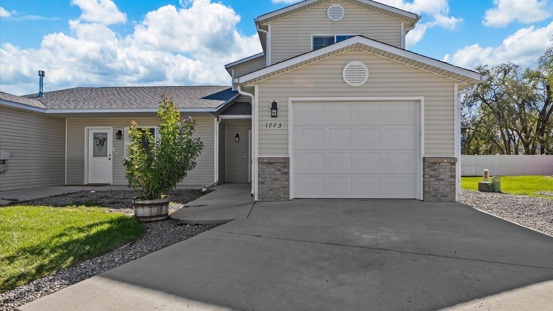 1773 Christopher Court