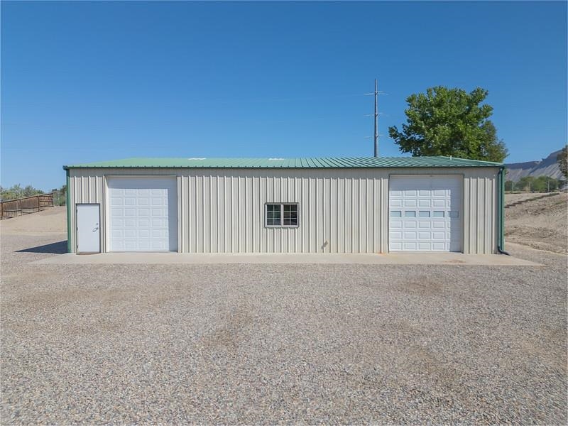 3332 E 1/4 Road