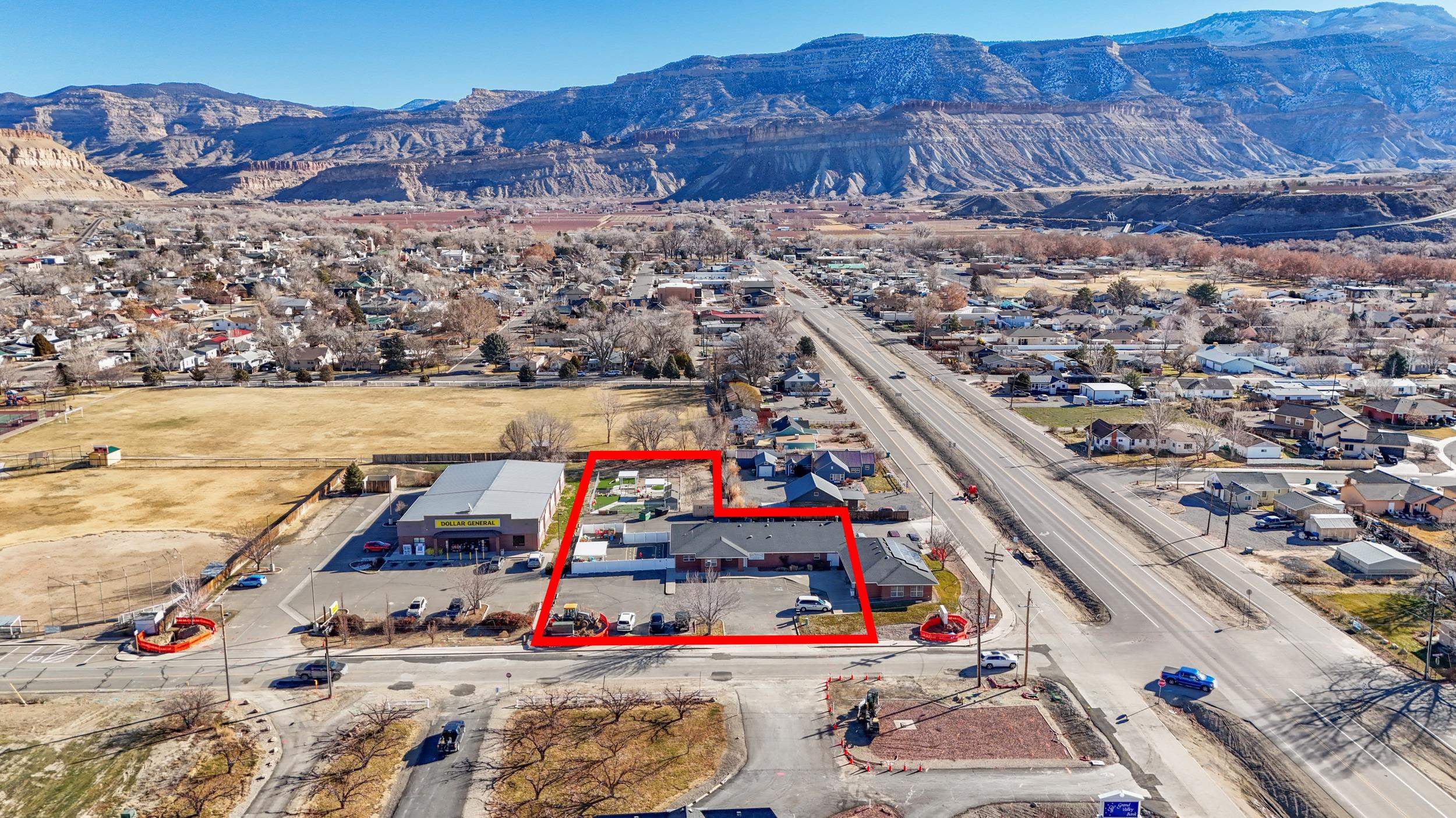 707 Elberta Avenue Unit: 102