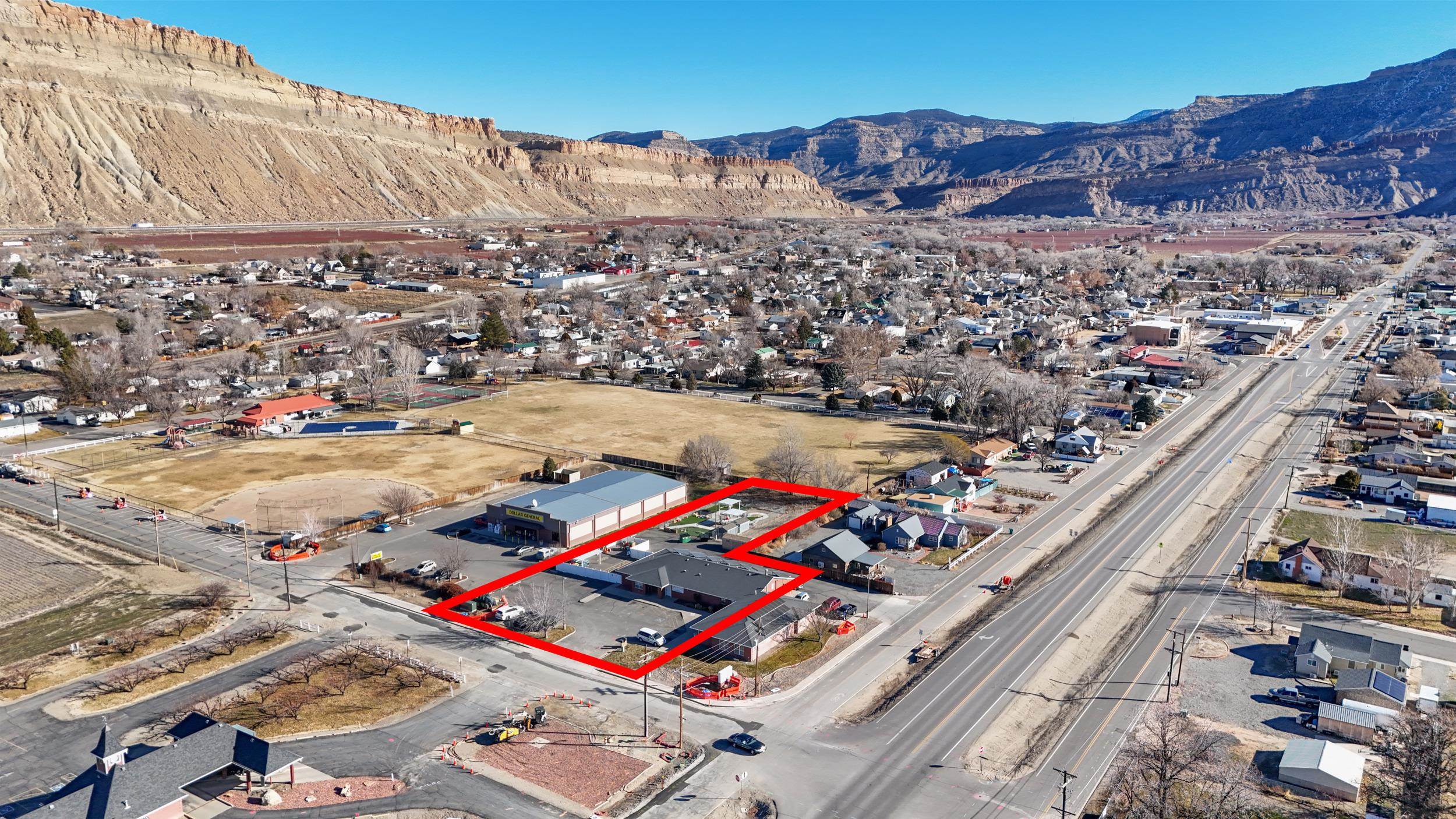 707 Elberta Avenue Unit: 102