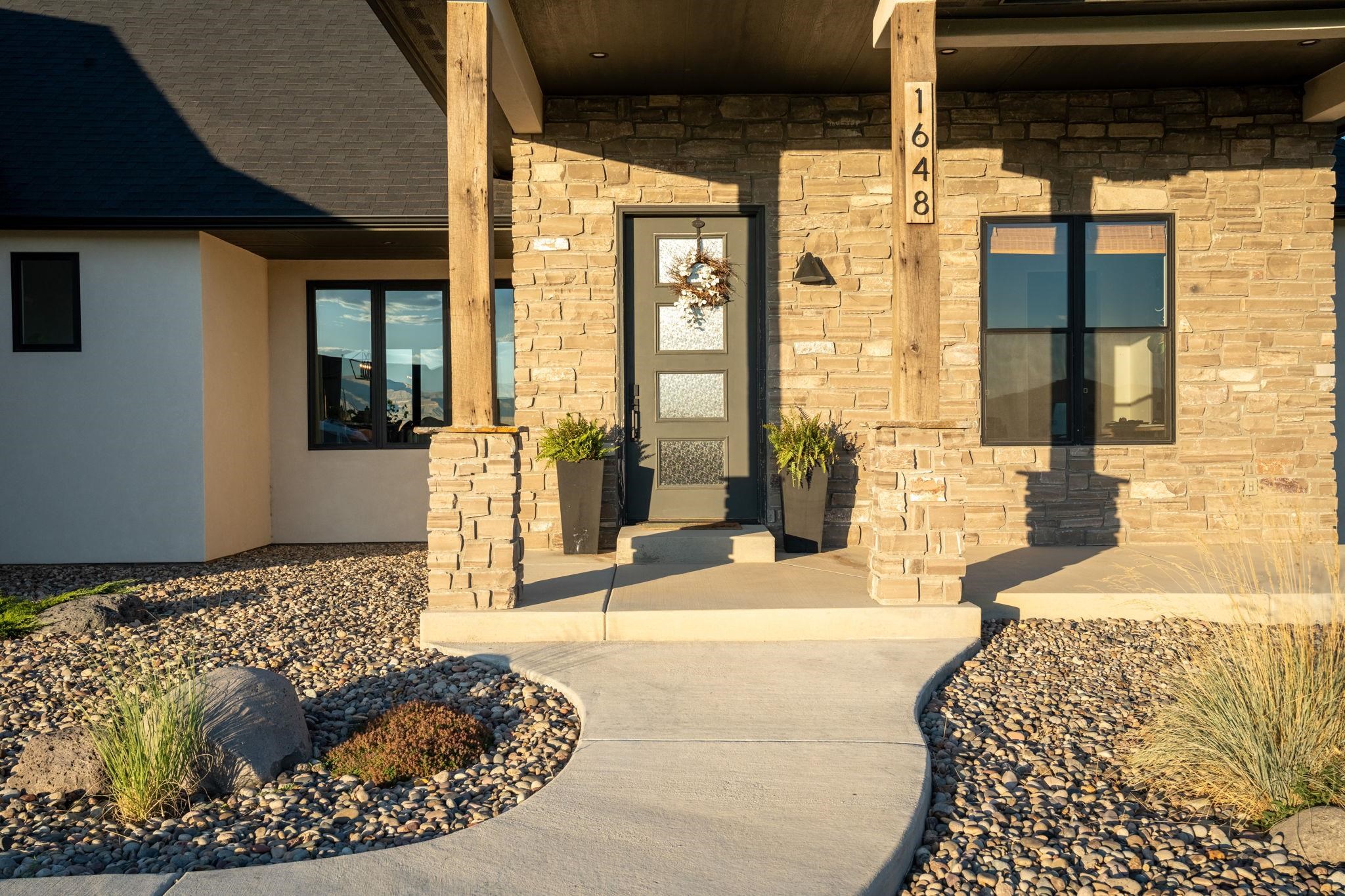 1648 Saddle Ring Court
