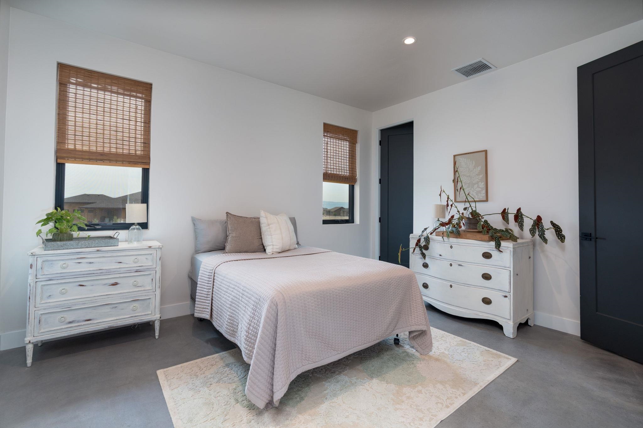 1648 Saddle Ring Court