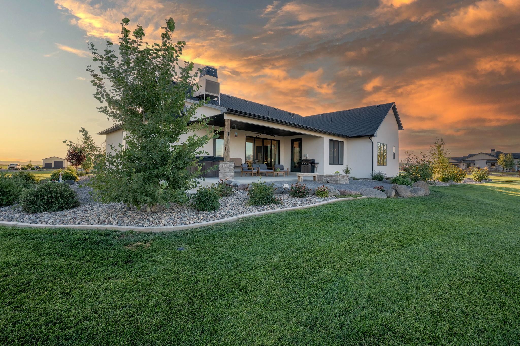1648 Saddle Ring Court