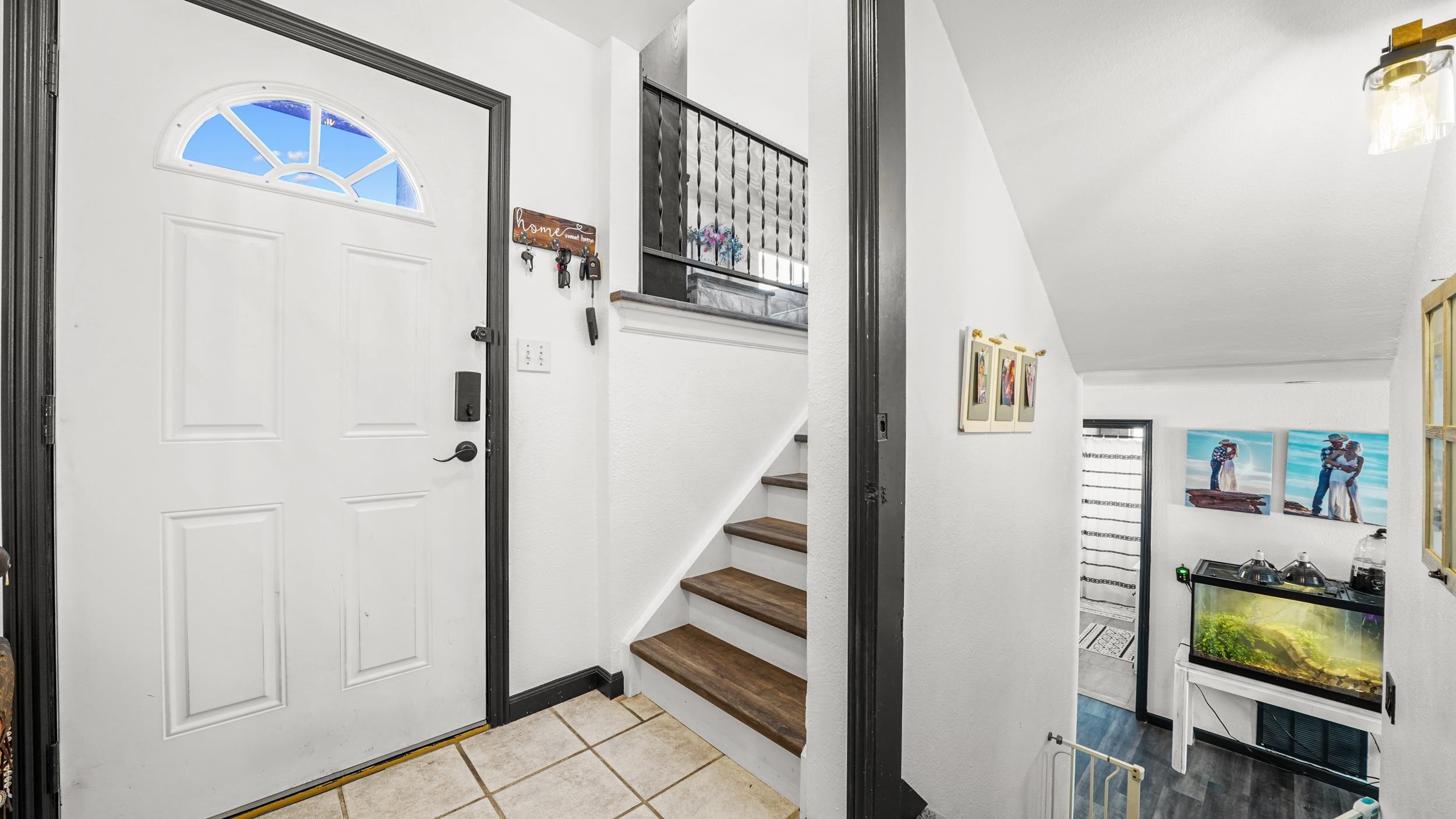 233 1/2 Beaver Street