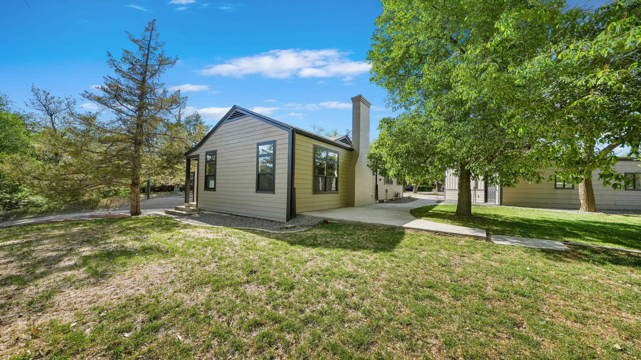120 Hillcrest Drive