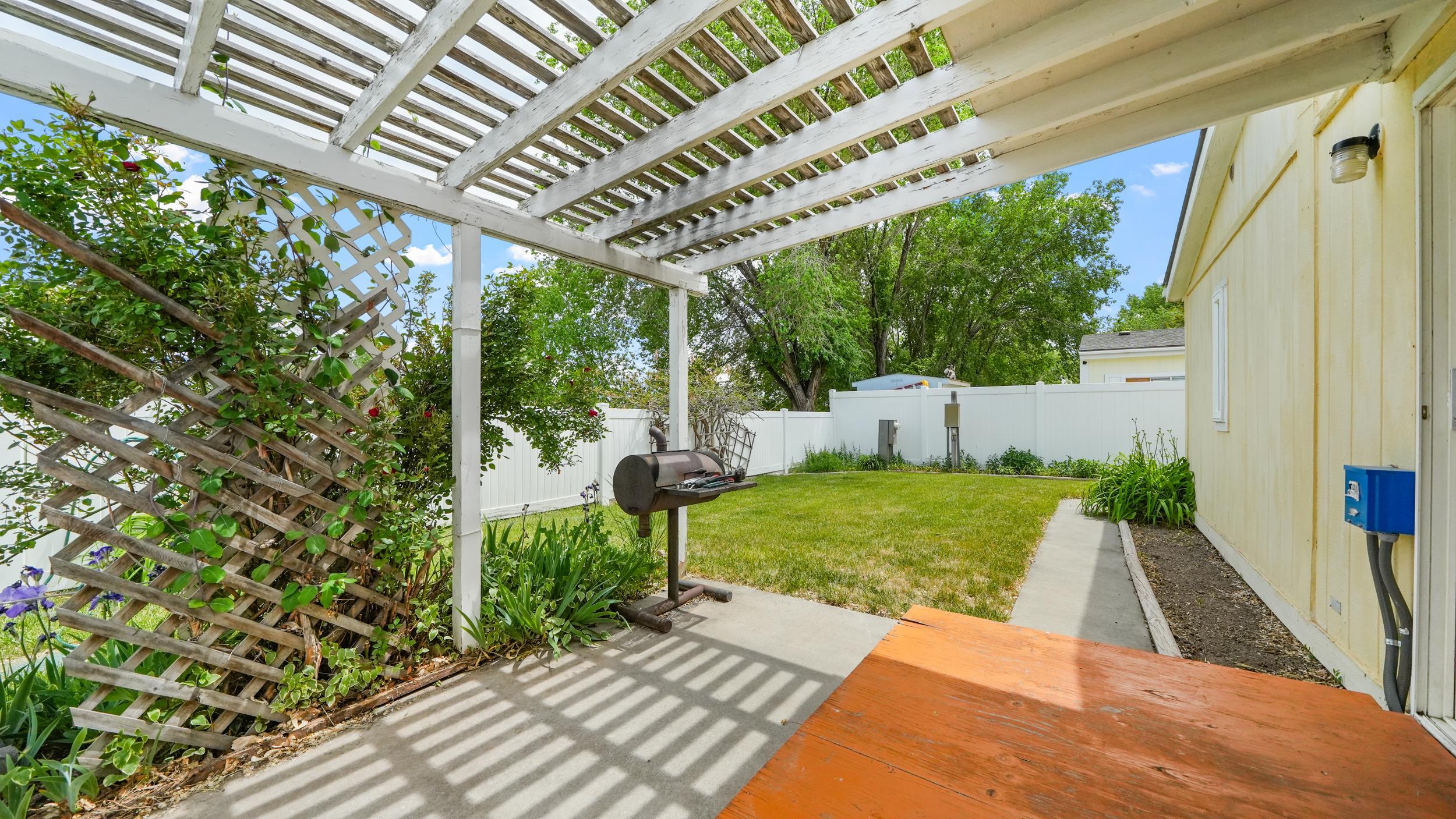 638 Colony Road