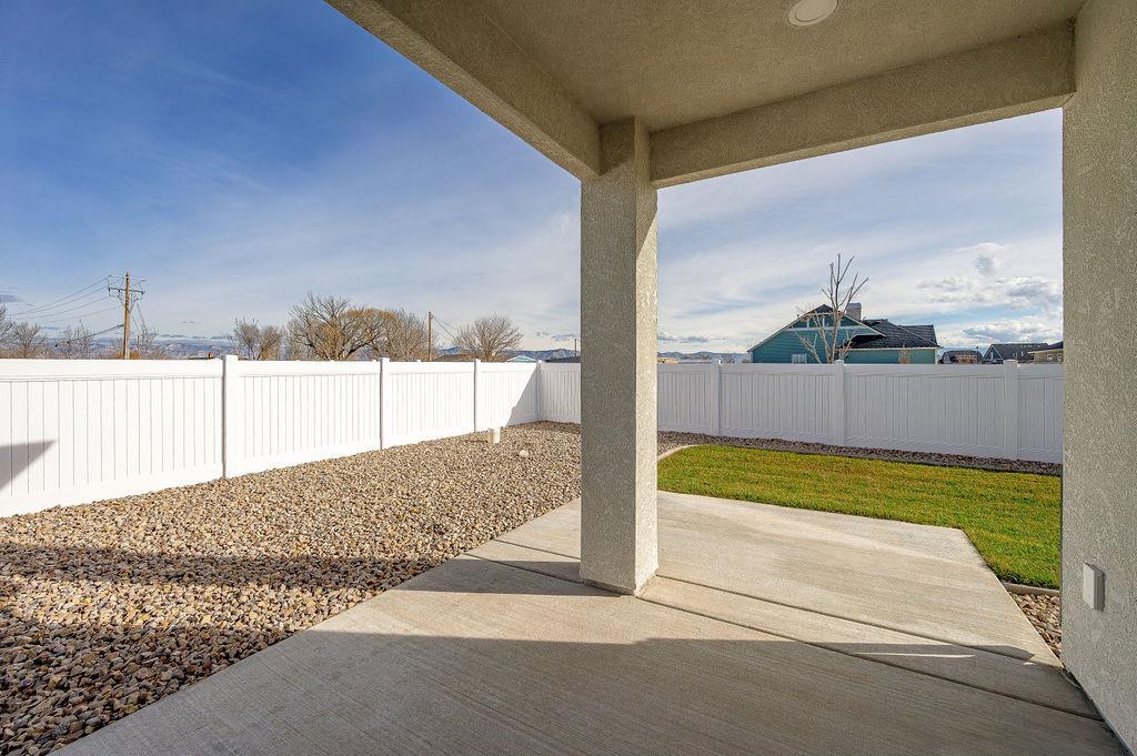 1028 Caliper Way