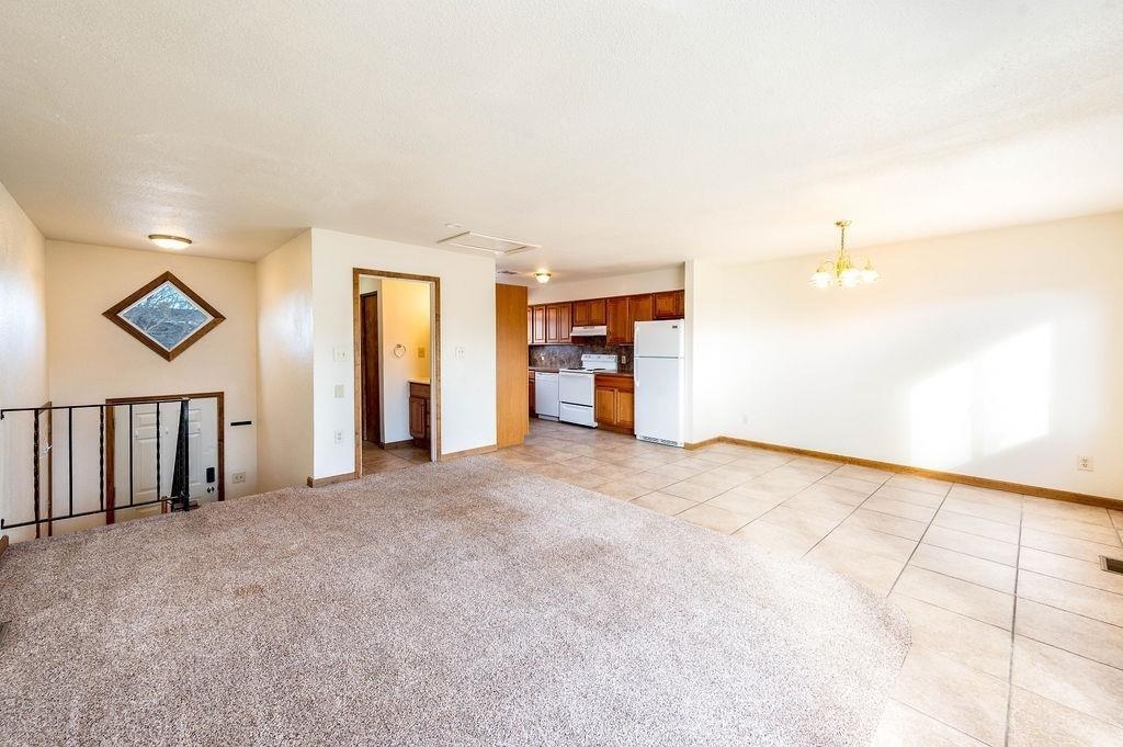 534 1/2 Garland Court