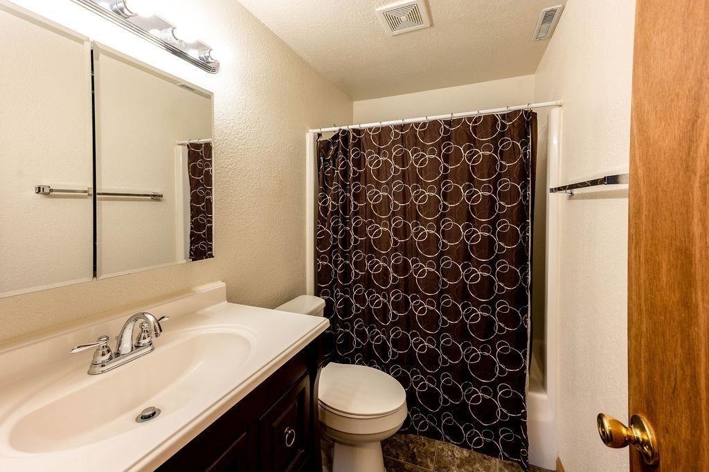 534 1/2 Garland Court