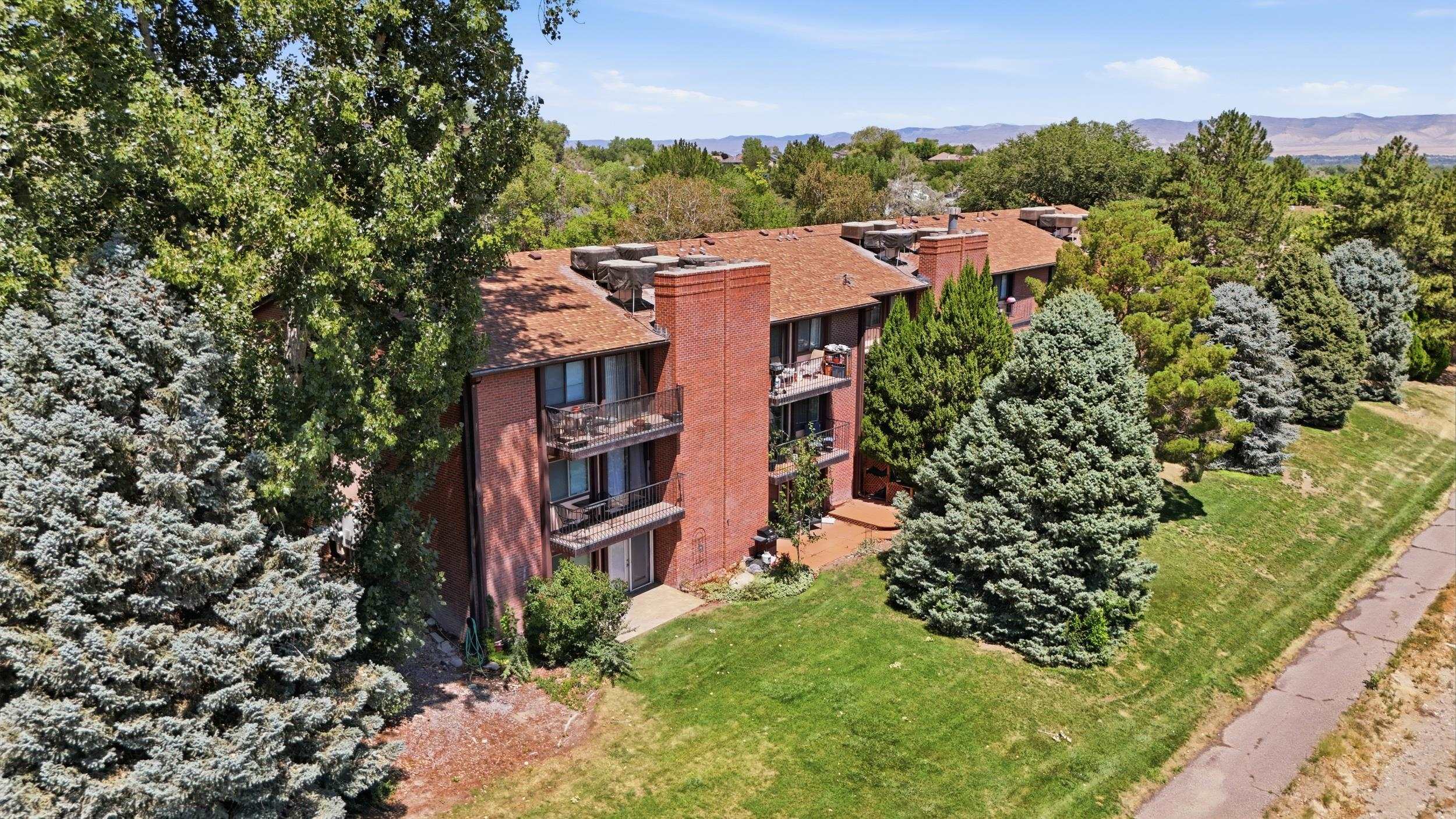 373 Ridges Boulevard Unit: 205