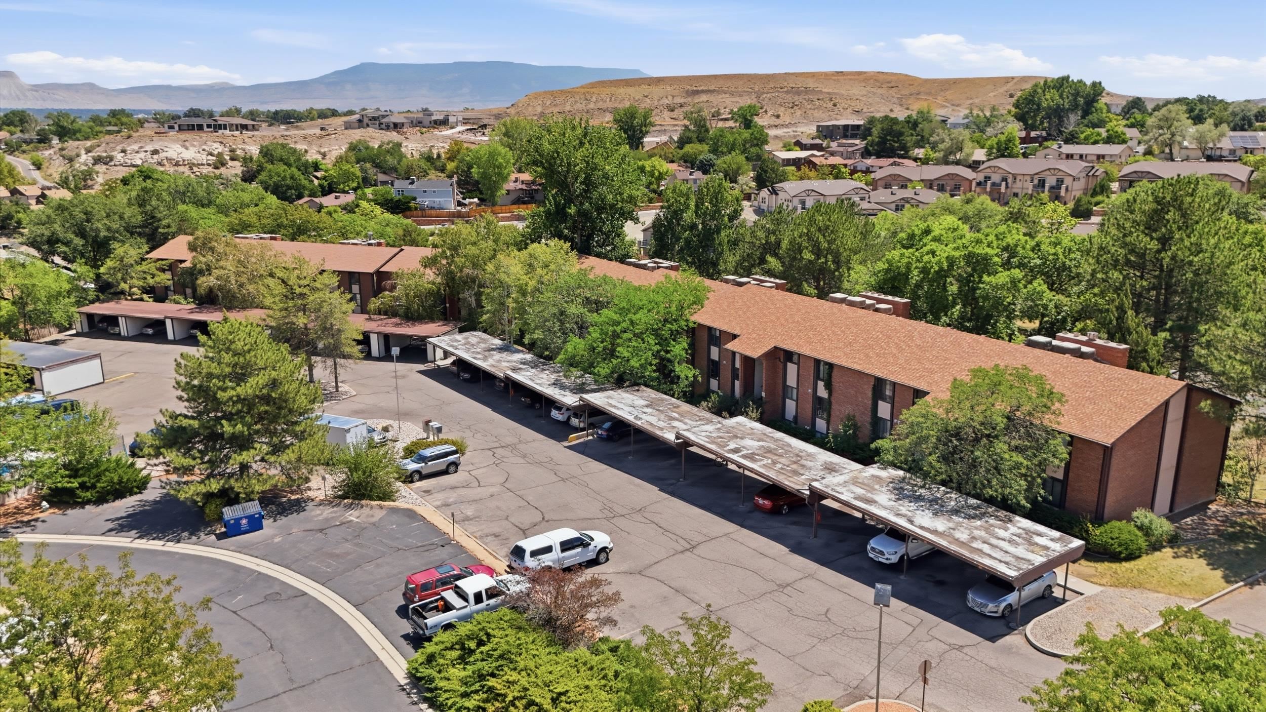373 Ridges Boulevard Unit: 205