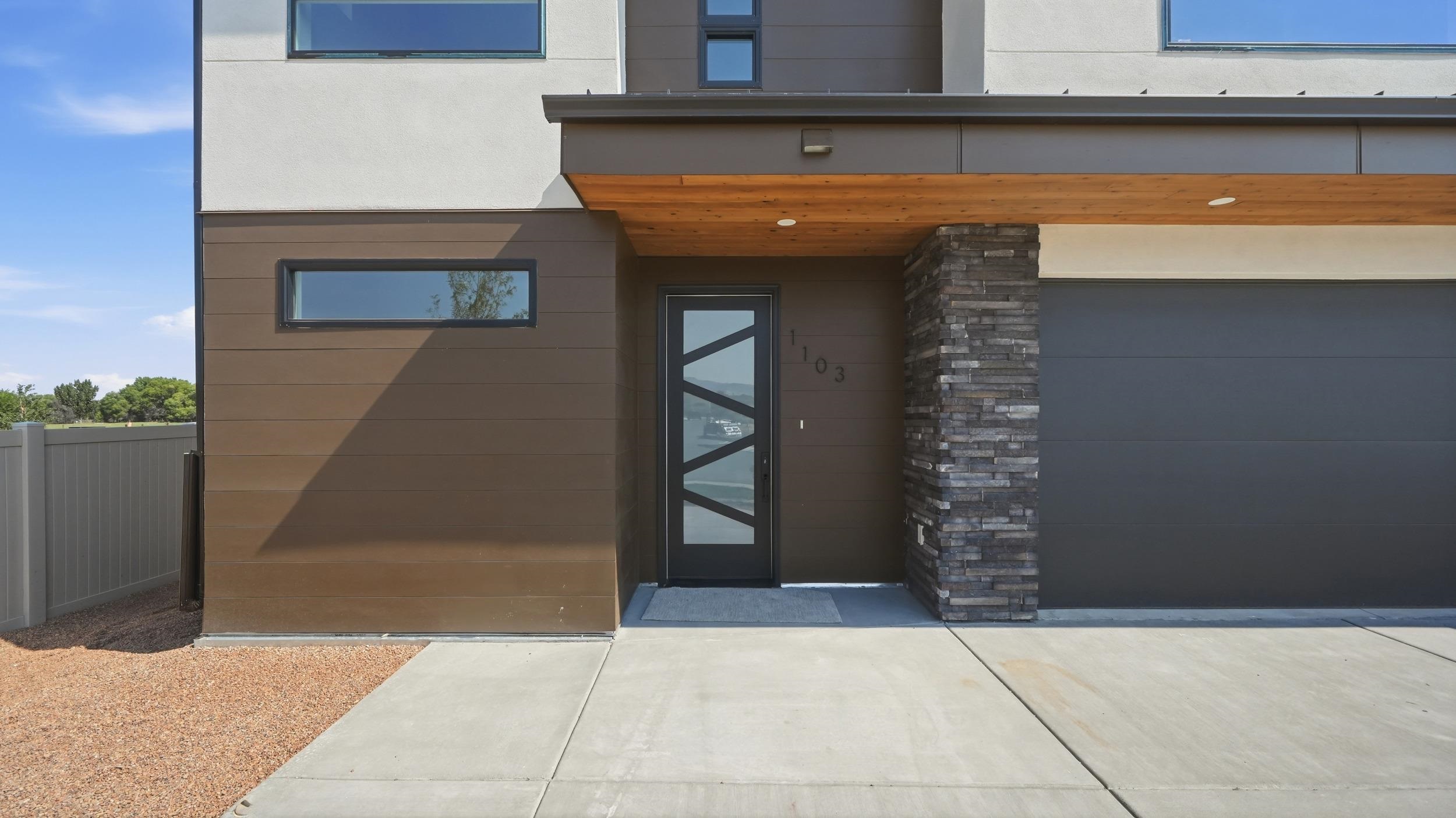 1103 Mee Canyon Circle