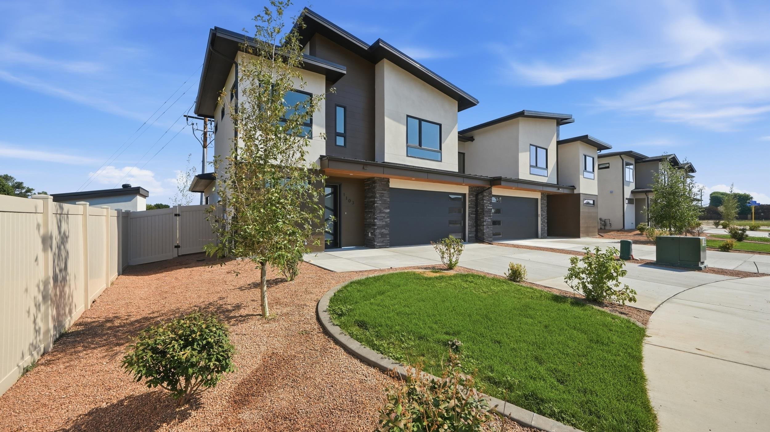 1103 Mee Canyon Circle