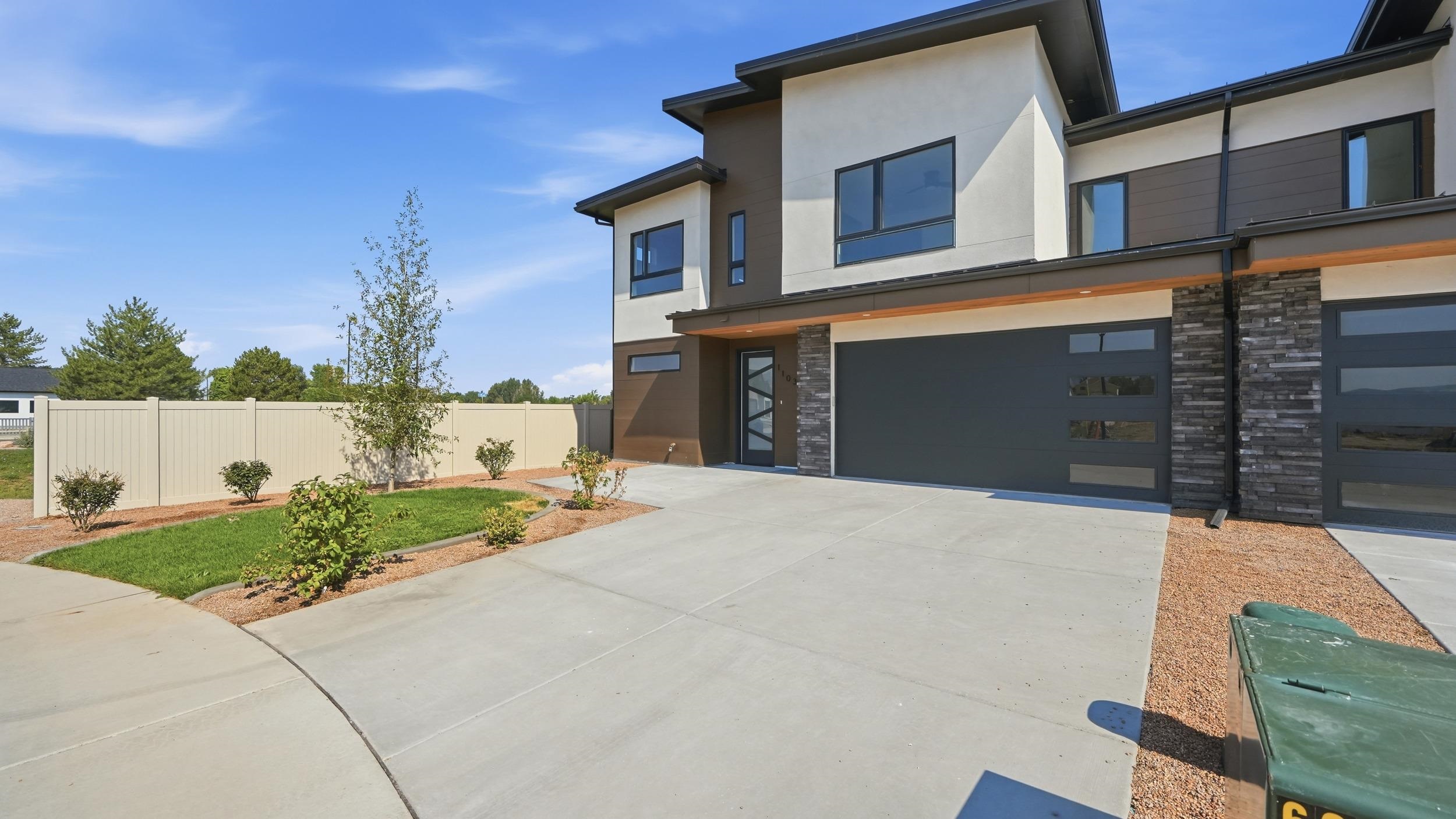 1103 Mee Canyon Circle