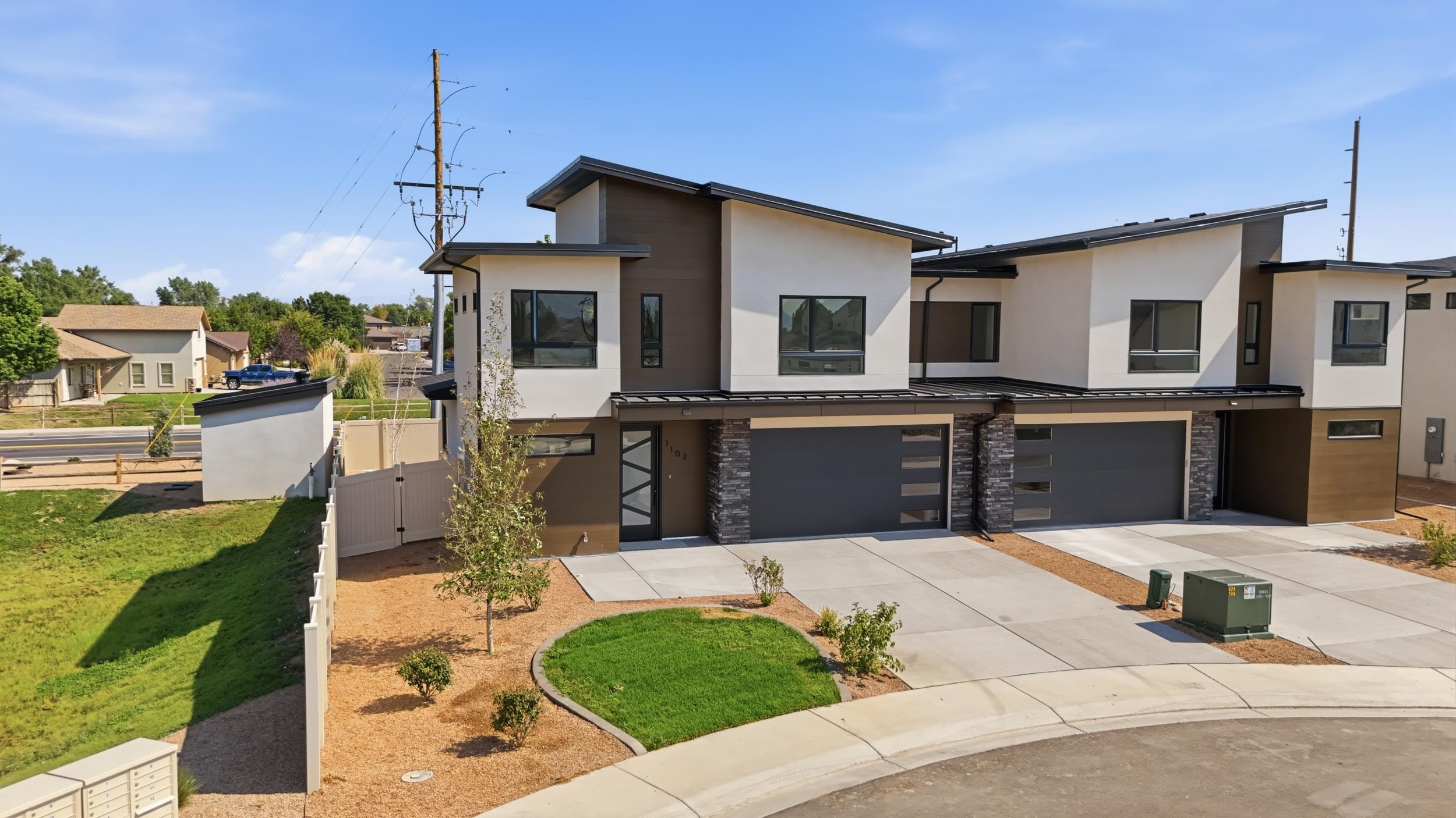 1103 Mee Canyon Circle