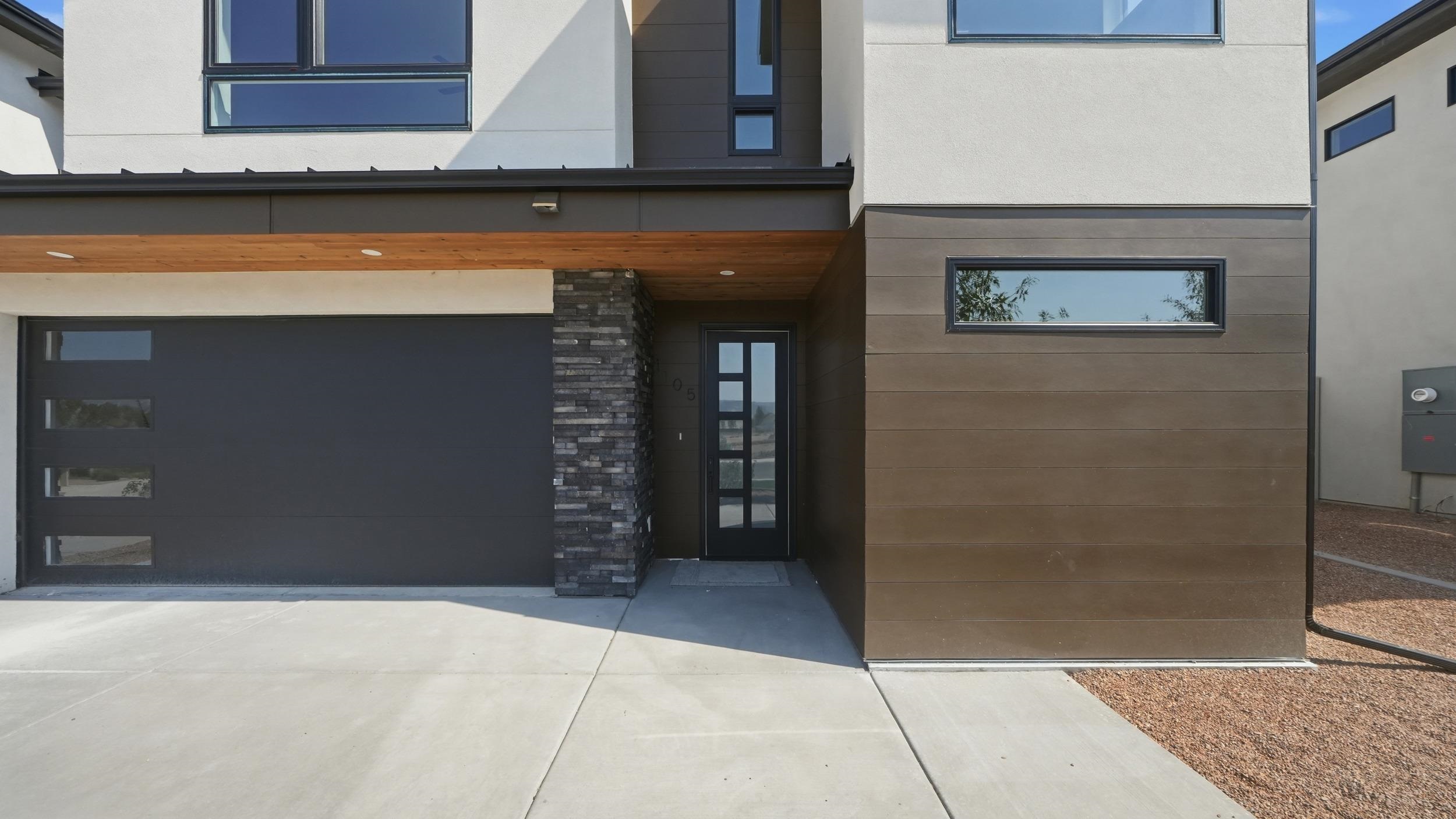 1105 Mee Canyon Circle
