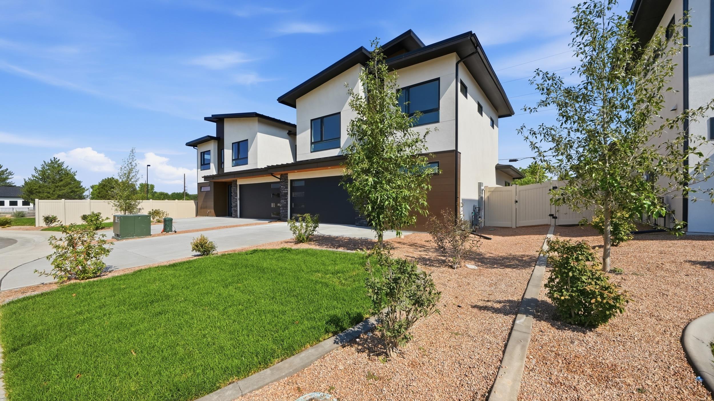 1105 Mee Canyon Circle