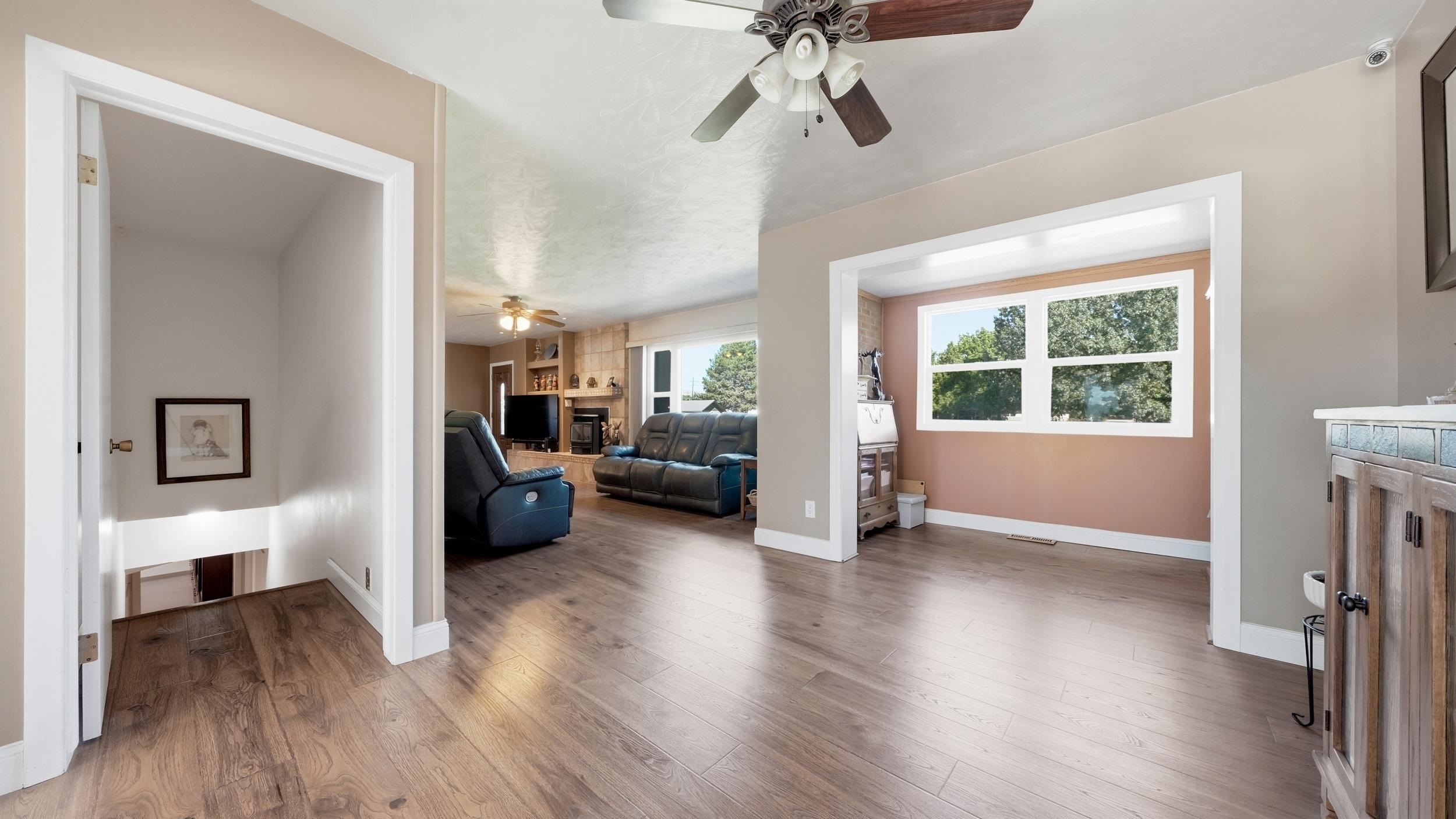 697 Glen Caro Drive