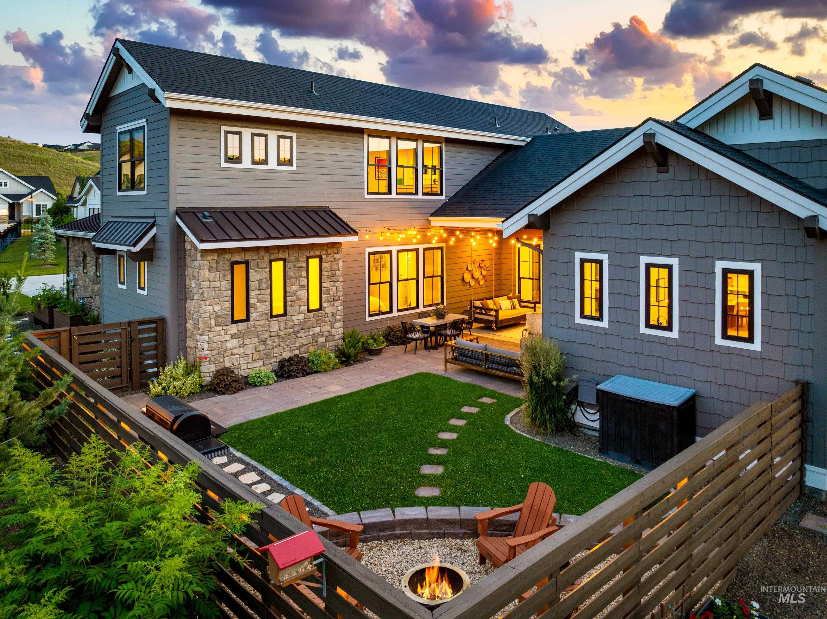 3109 W Hidden Springs Dr.