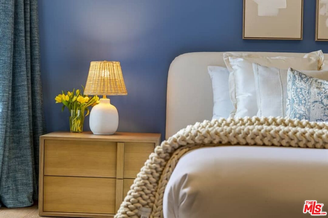 300 N Swall Dr Unit: 305