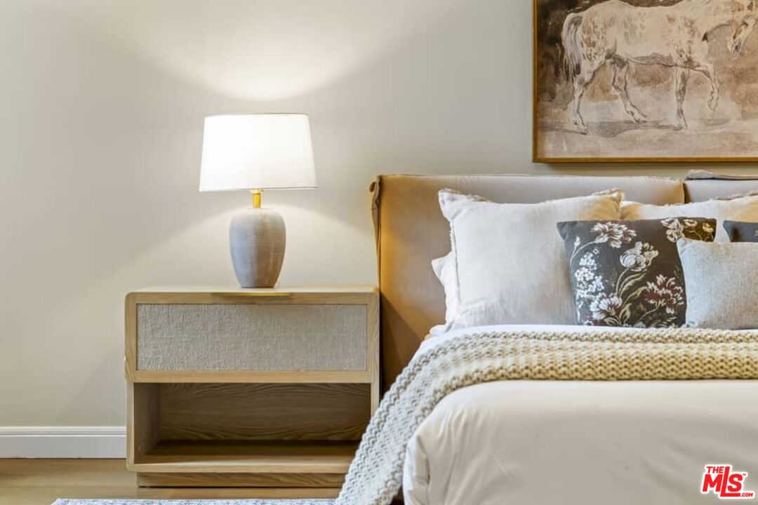 300 N Swall Dr Unit: 305