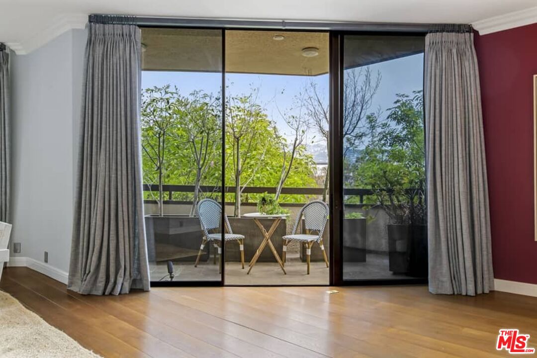 300 N Swall Dr Unit: 305