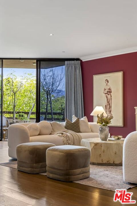 300 N Swall Dr Unit: 305